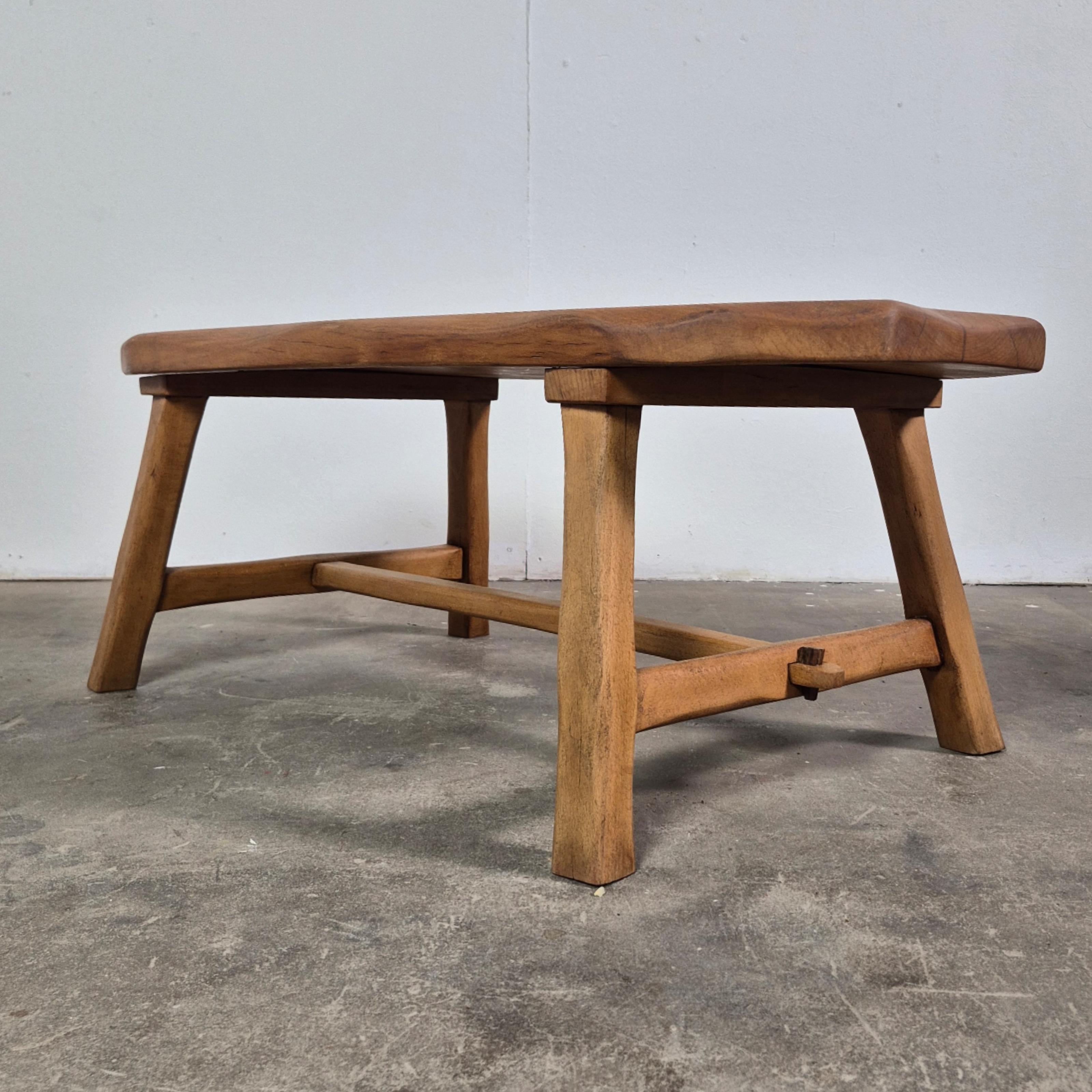 Oak wabi sabi coffee table, Netherlands 1950s In Good Condition For Sale In ECHT, NL