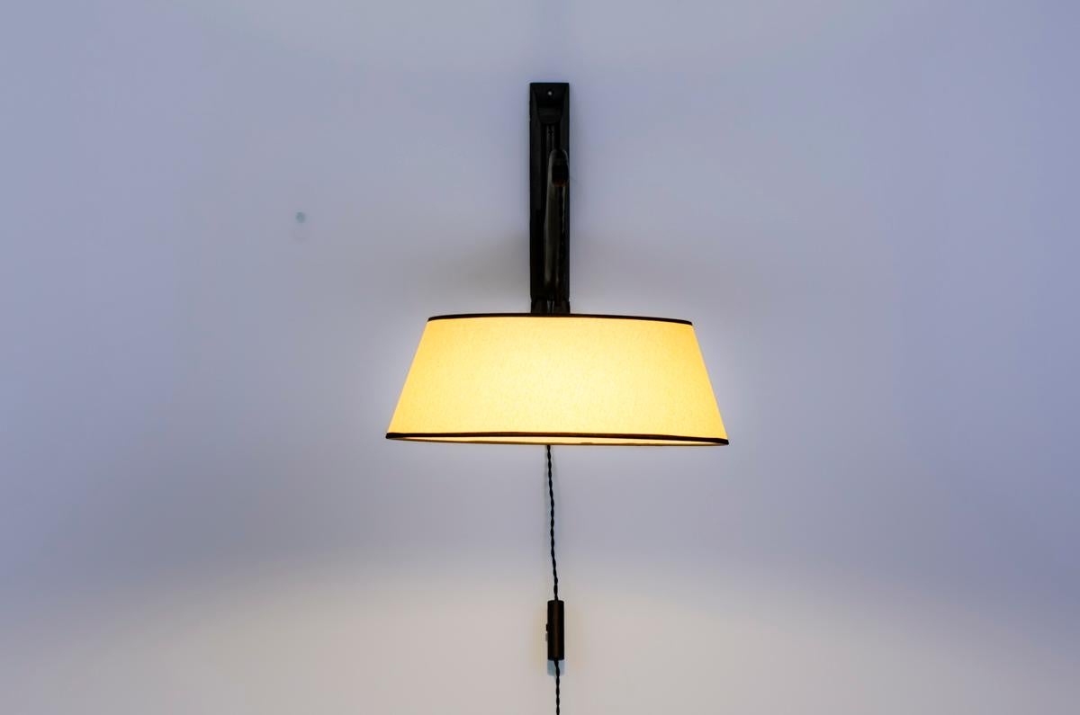Oak wall lamp with beige lampshade 1950  For Sale 6