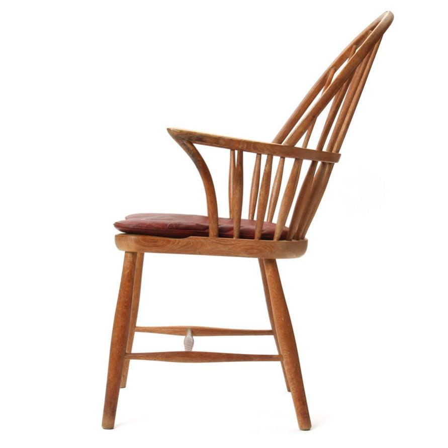 Windsor-Stuhl aus Eichenholz von Frits Henningsen für Carl Hansen & Son (Dänisch) im Angebot