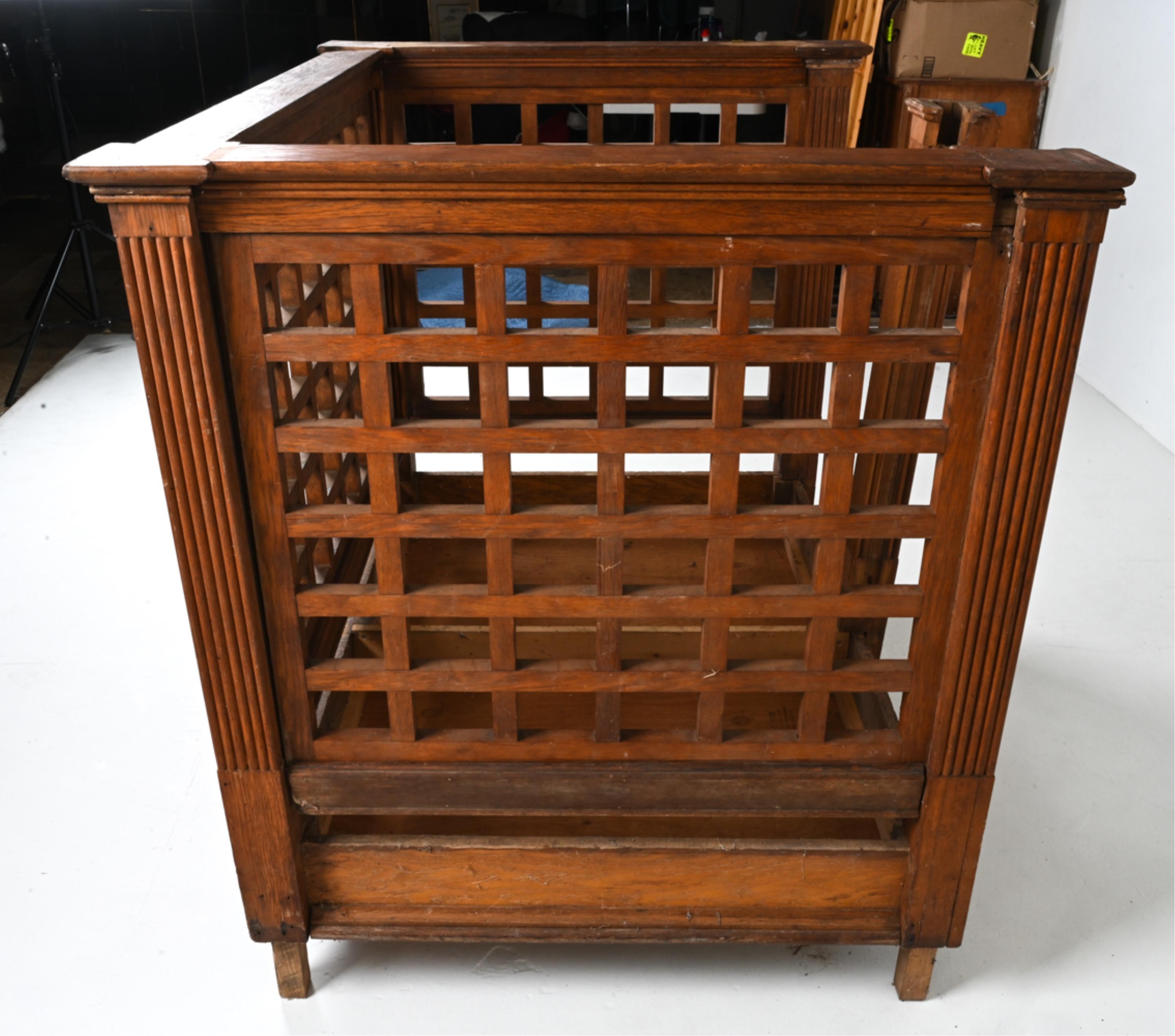 Oak Witness Box from a New England Courthouse, c. 1900 For Sale 1