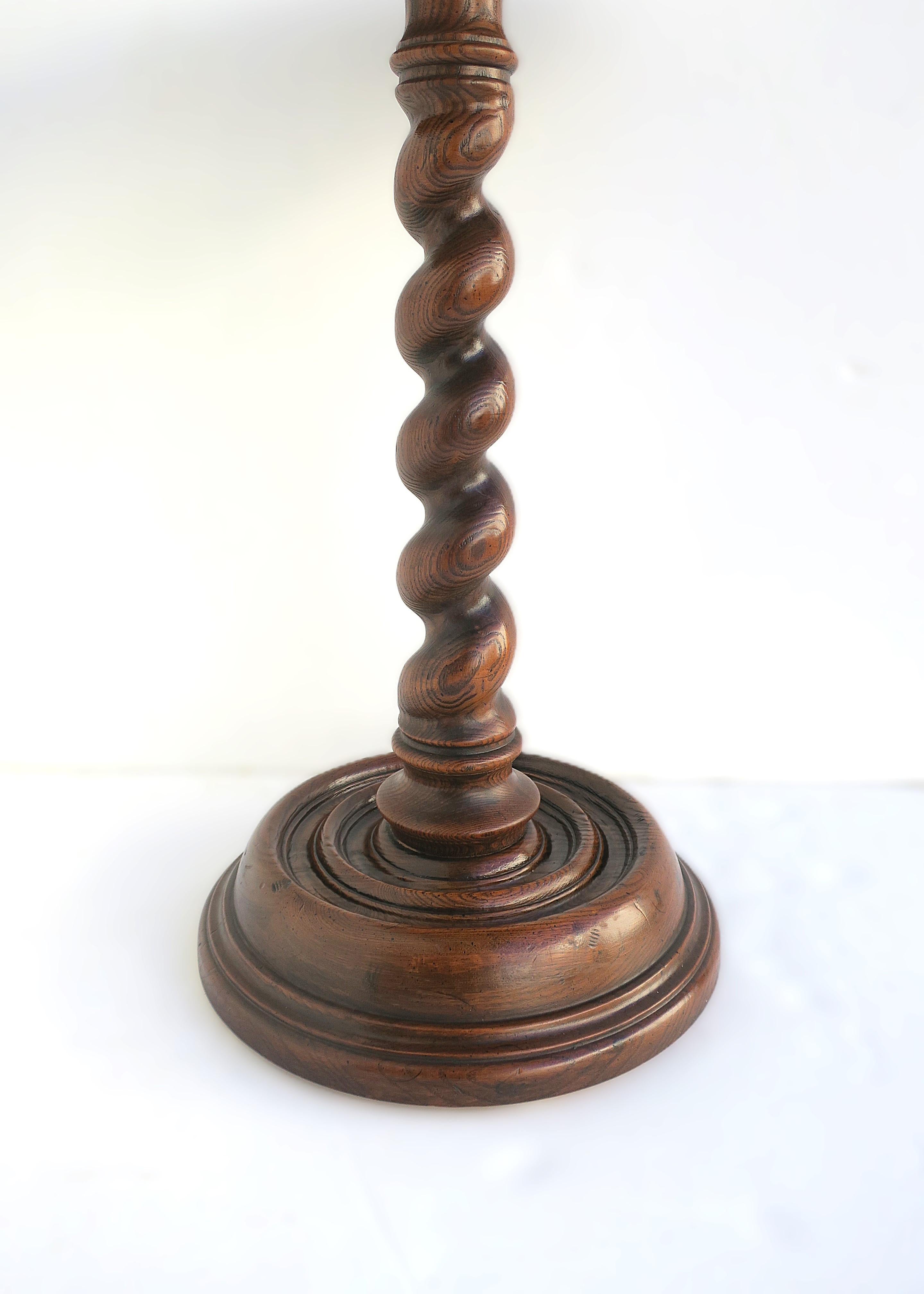 Oak Wood Barley Twist Side Table 3