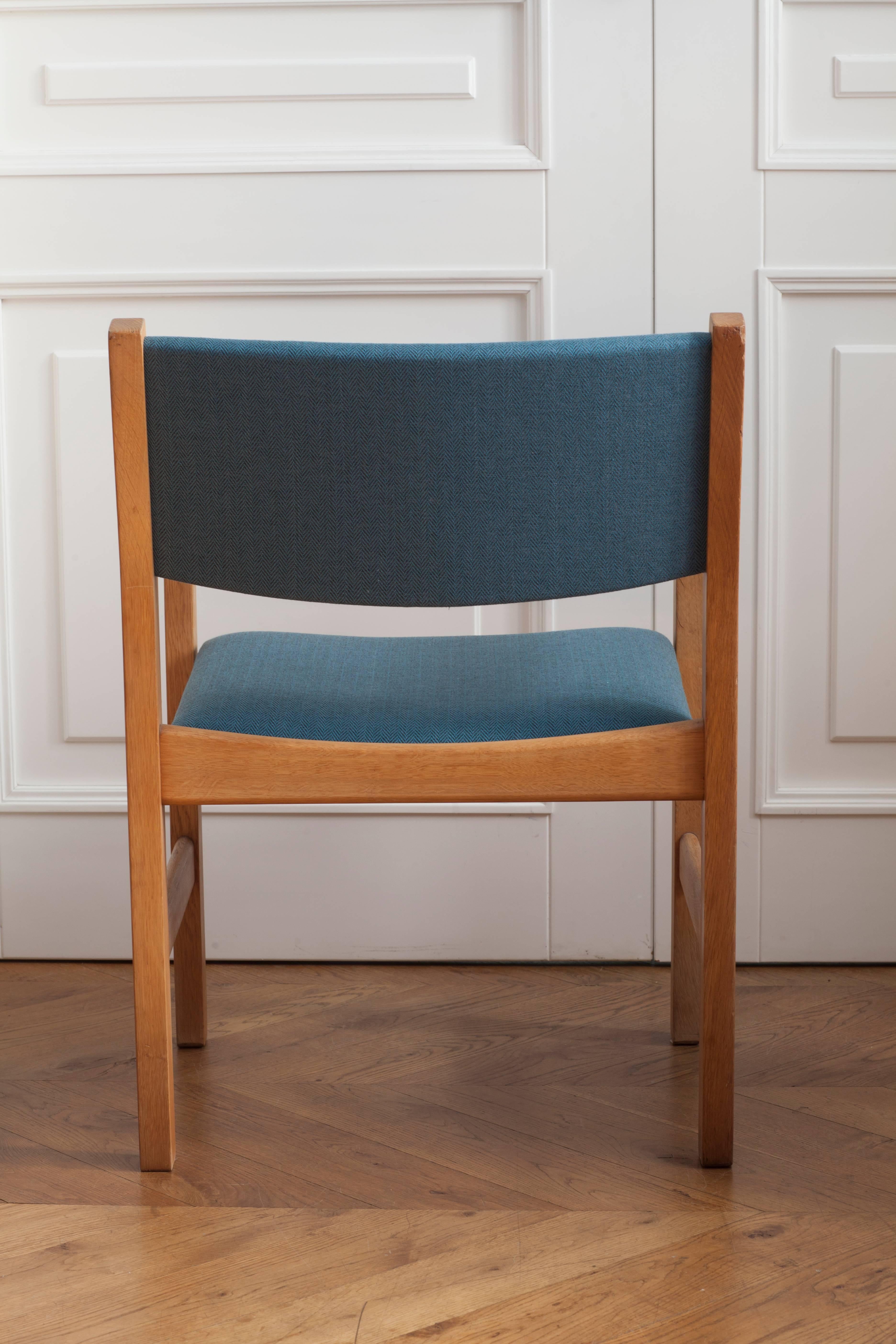 Woodwork Oak Wood Chair by Hans J. Wegner For Sale