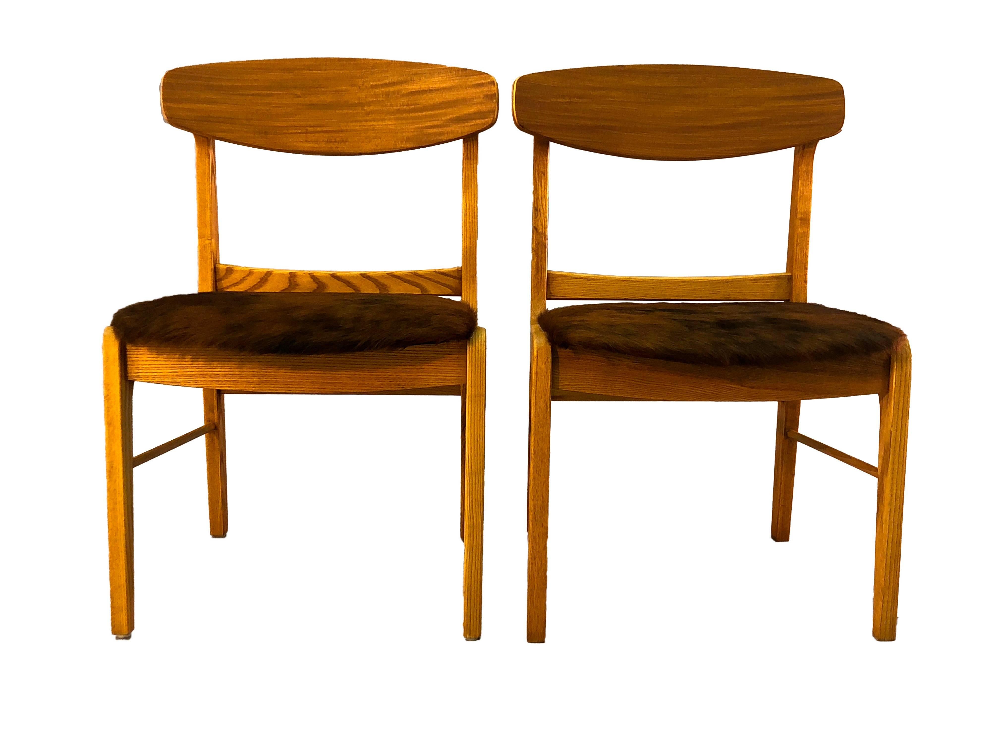 American Oak Wood Dining Chairs with Cowhide, Pair For Sale