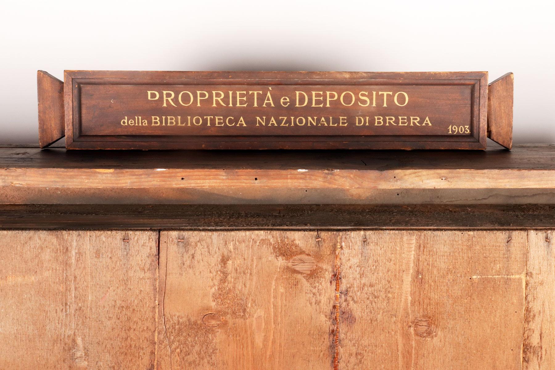 Meuble de bibliothèque en bois de chêne, Milan, Italie, 1903  en vente 7