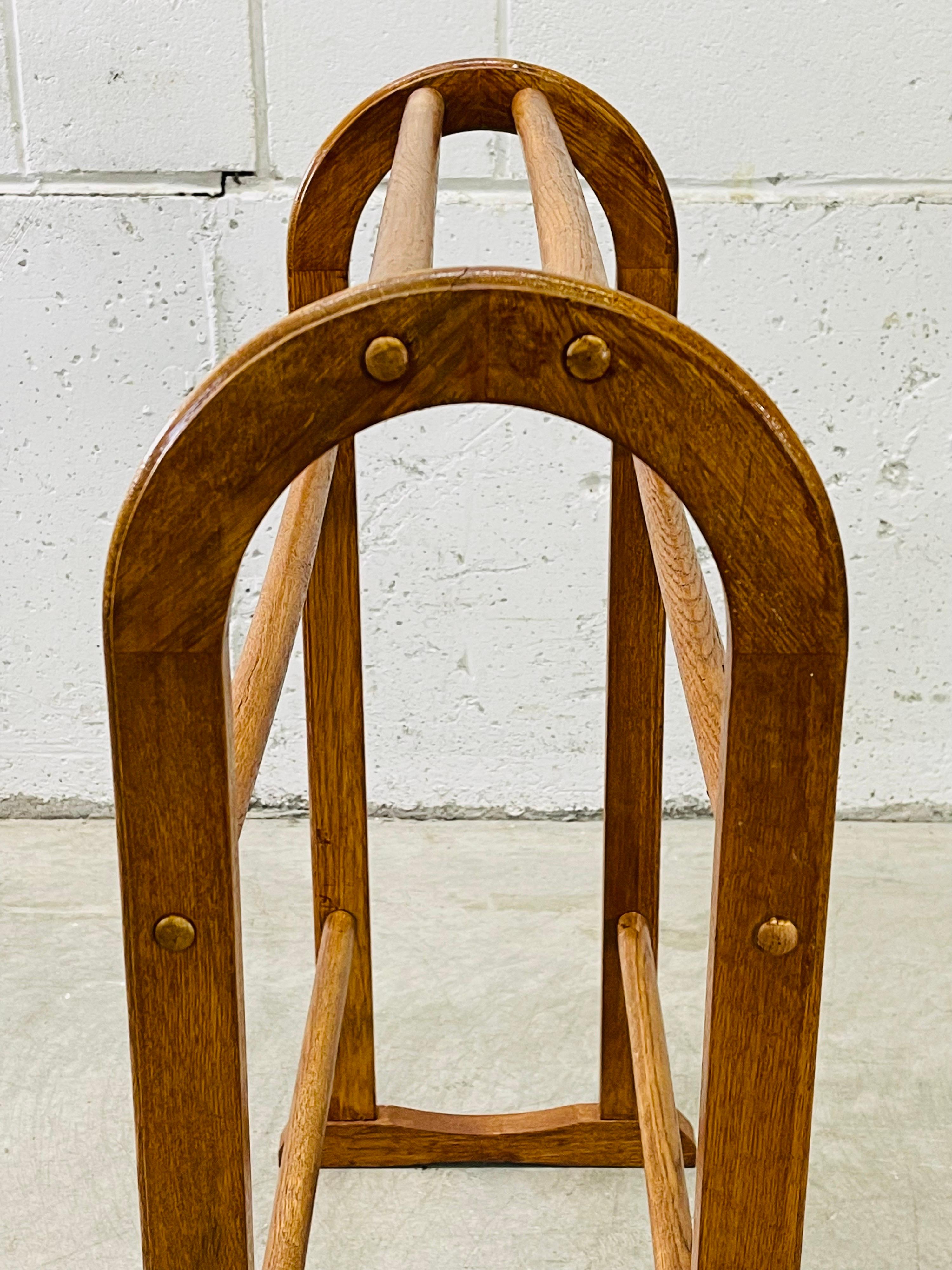 Porte-couettes en bois de chêne Bon état à Amherst, NH