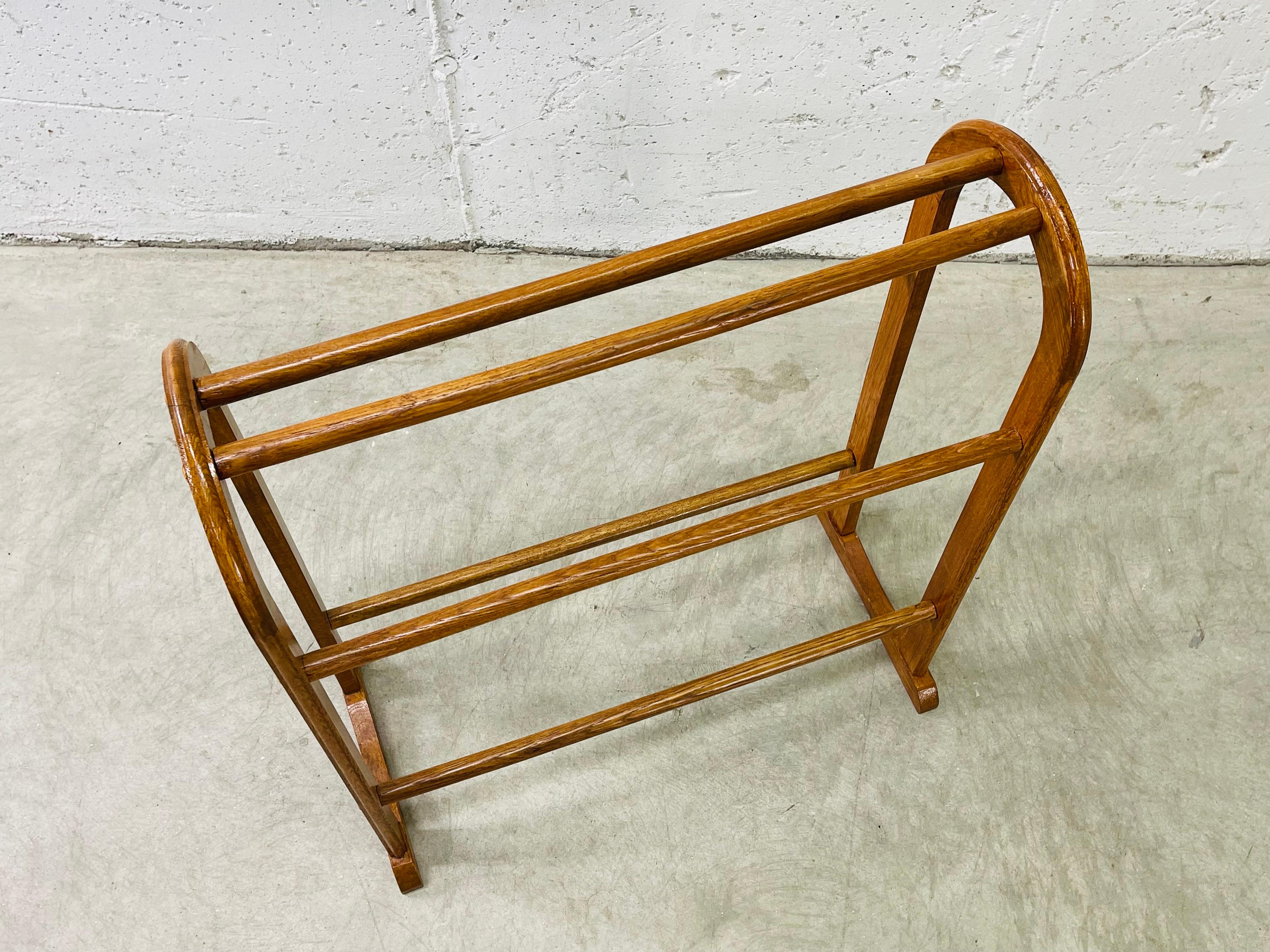 Porte-couettes en bois de chêne 1