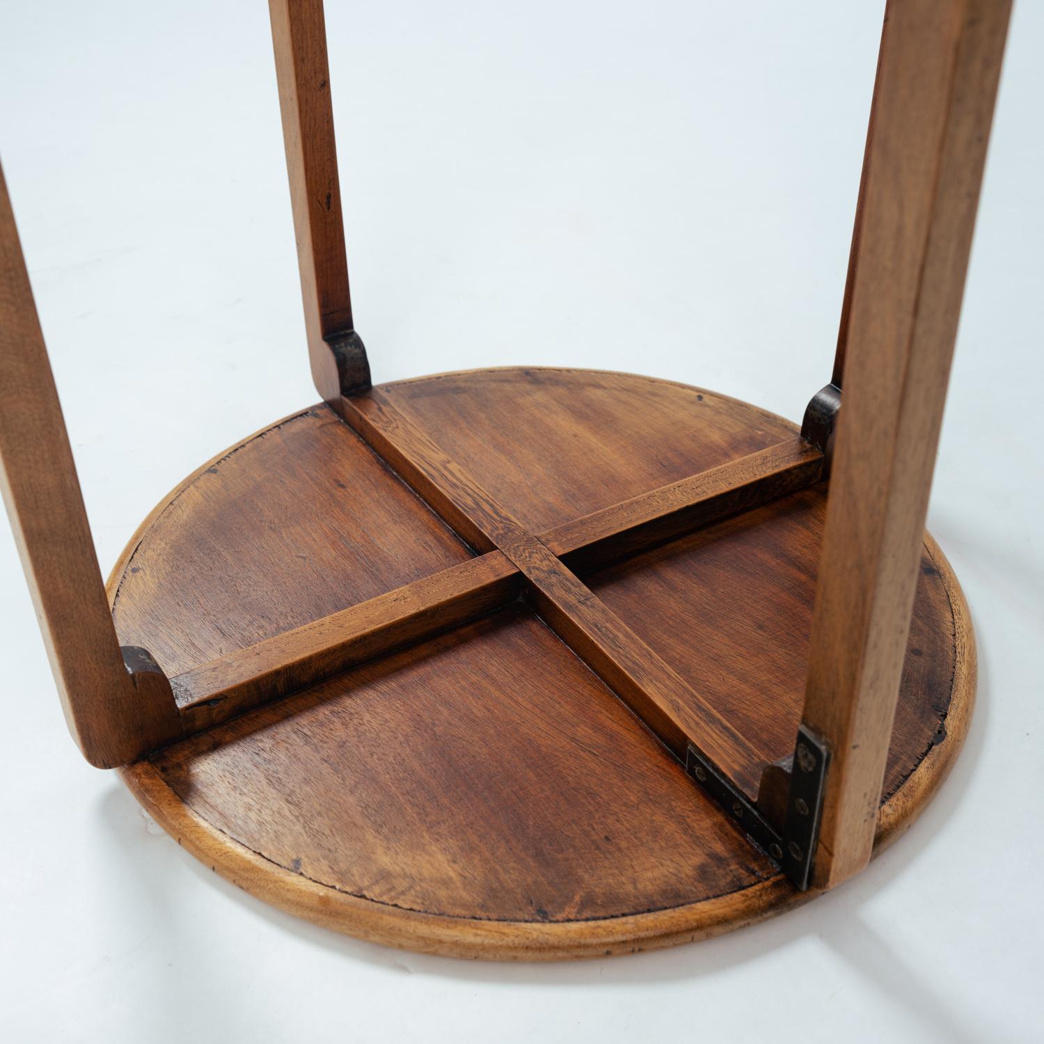 Oak wooden round Art Deco Nesting tables Amsterdam School, 1920, The Netherlands For Sale 11