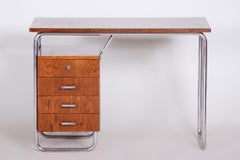 Schreibtisch aus Eiche, hergestellt in den 1930er Jahren in Tschechien von Robert Slezak, im Bauhaus-Stil, restauriert
