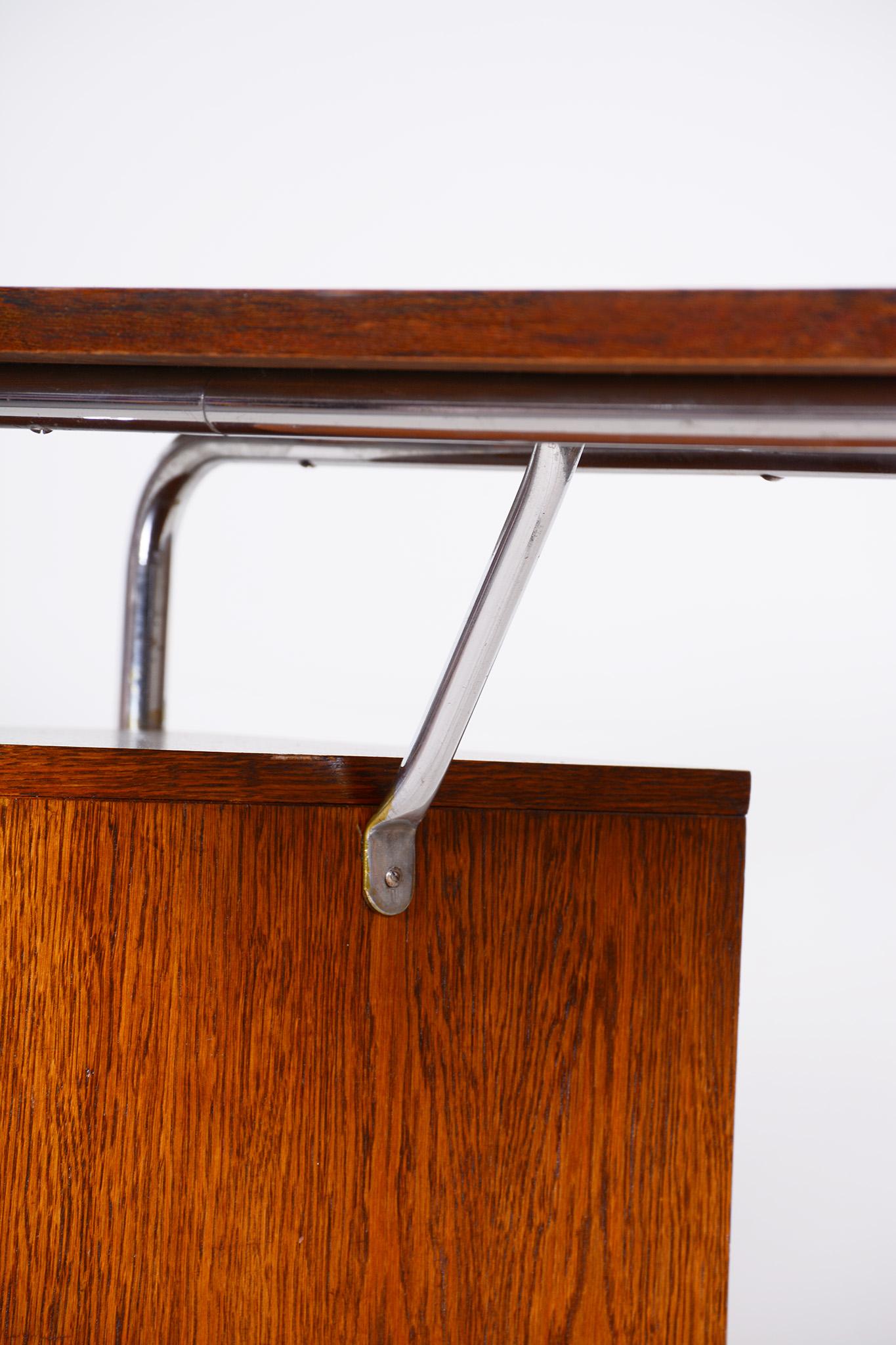Oak Writing Desk Made in 1930s Czechia by Robert Slezak, Bauhaus Style, Restored 3