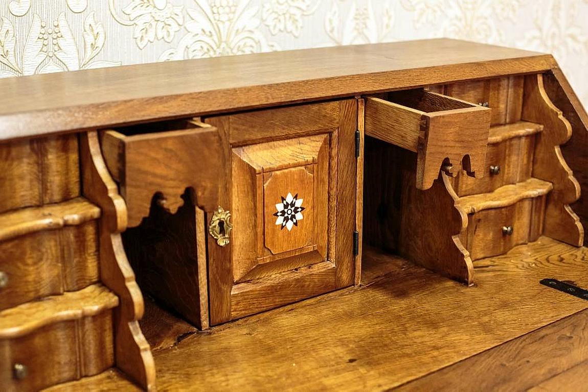 Restaurierter Barock-Schreibtisch aus Eichenholz im Stil des Barock, um 1890 im Angebot 4