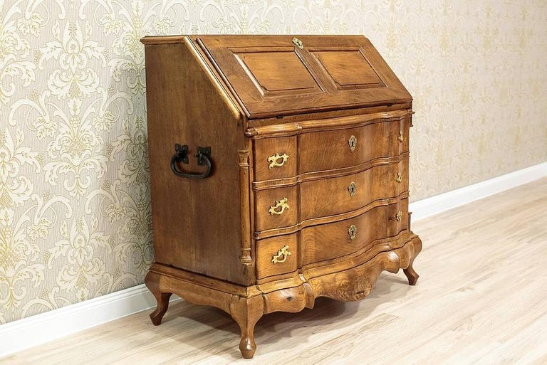 Oak Writing Desk of the Baroque Forms, circa 1890 After Renovation In Good Condition For Sale In Opole, PL