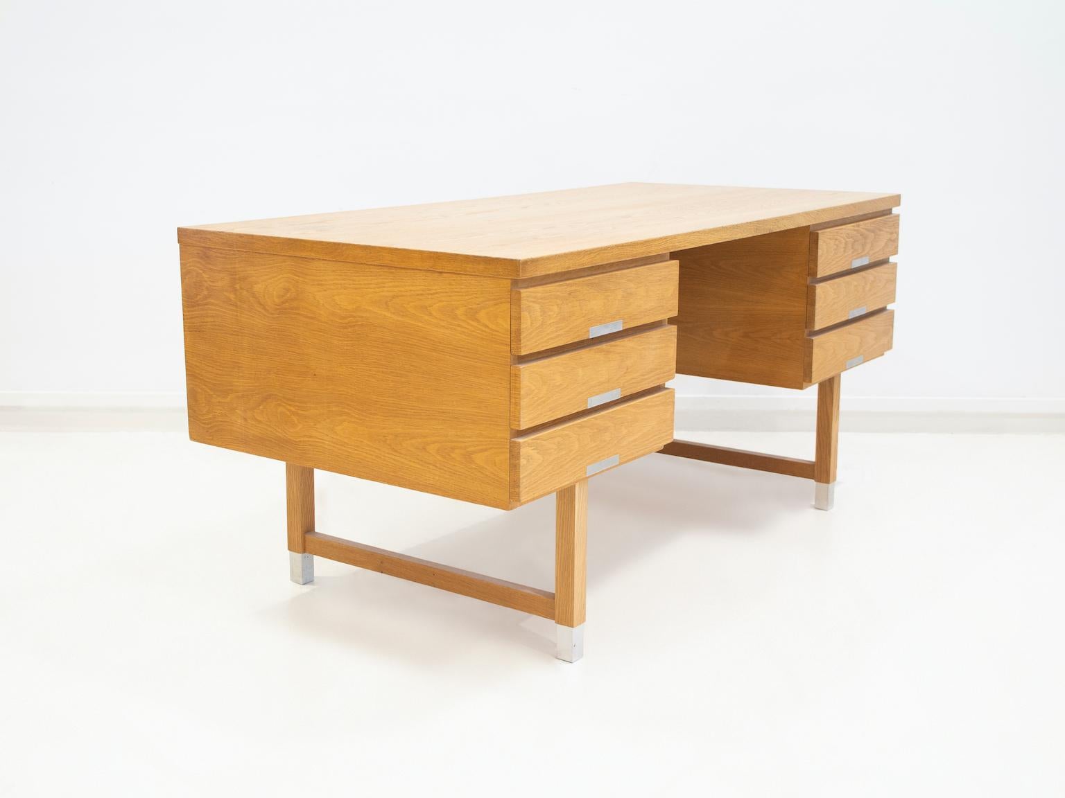 Oak Writing Desk with Aluminum Details Attributed to Kai Kristiansen For Sale 7
