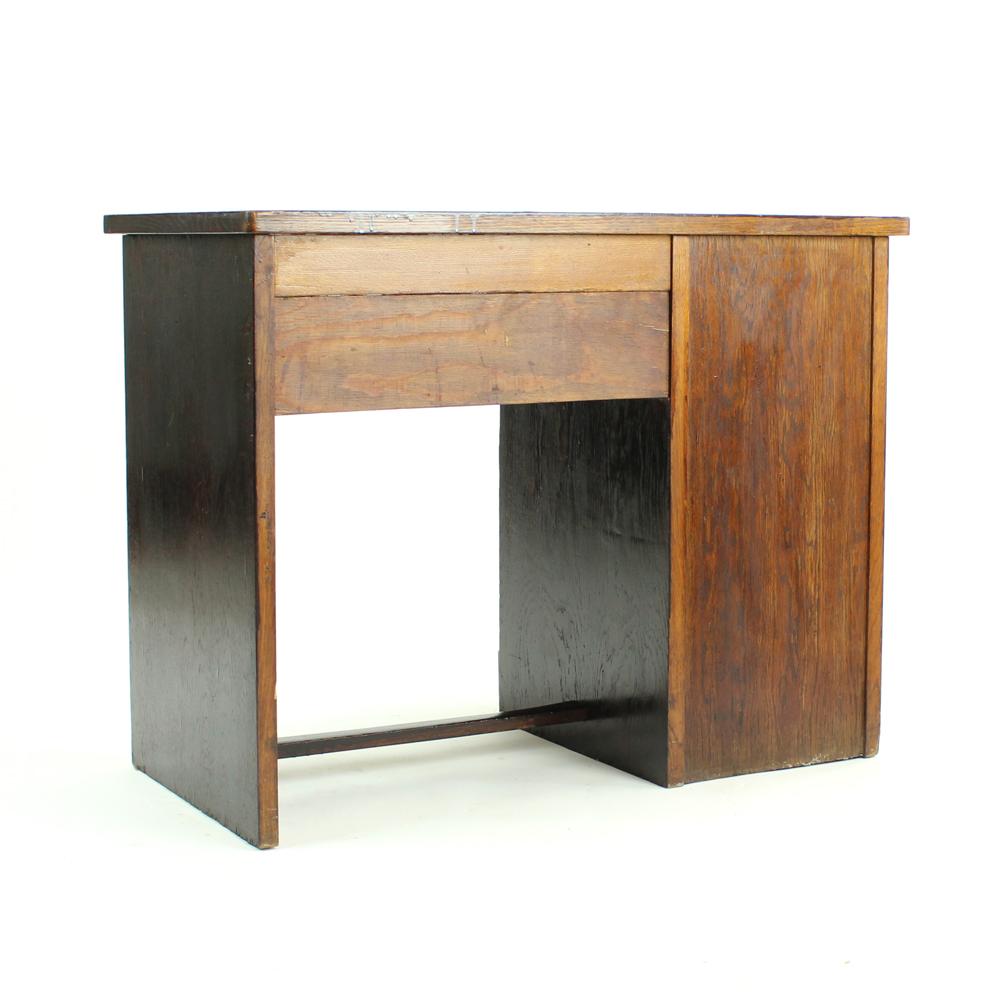 Oak Writing Desk with Roll Cabinet, circa 1930s For Sale 4