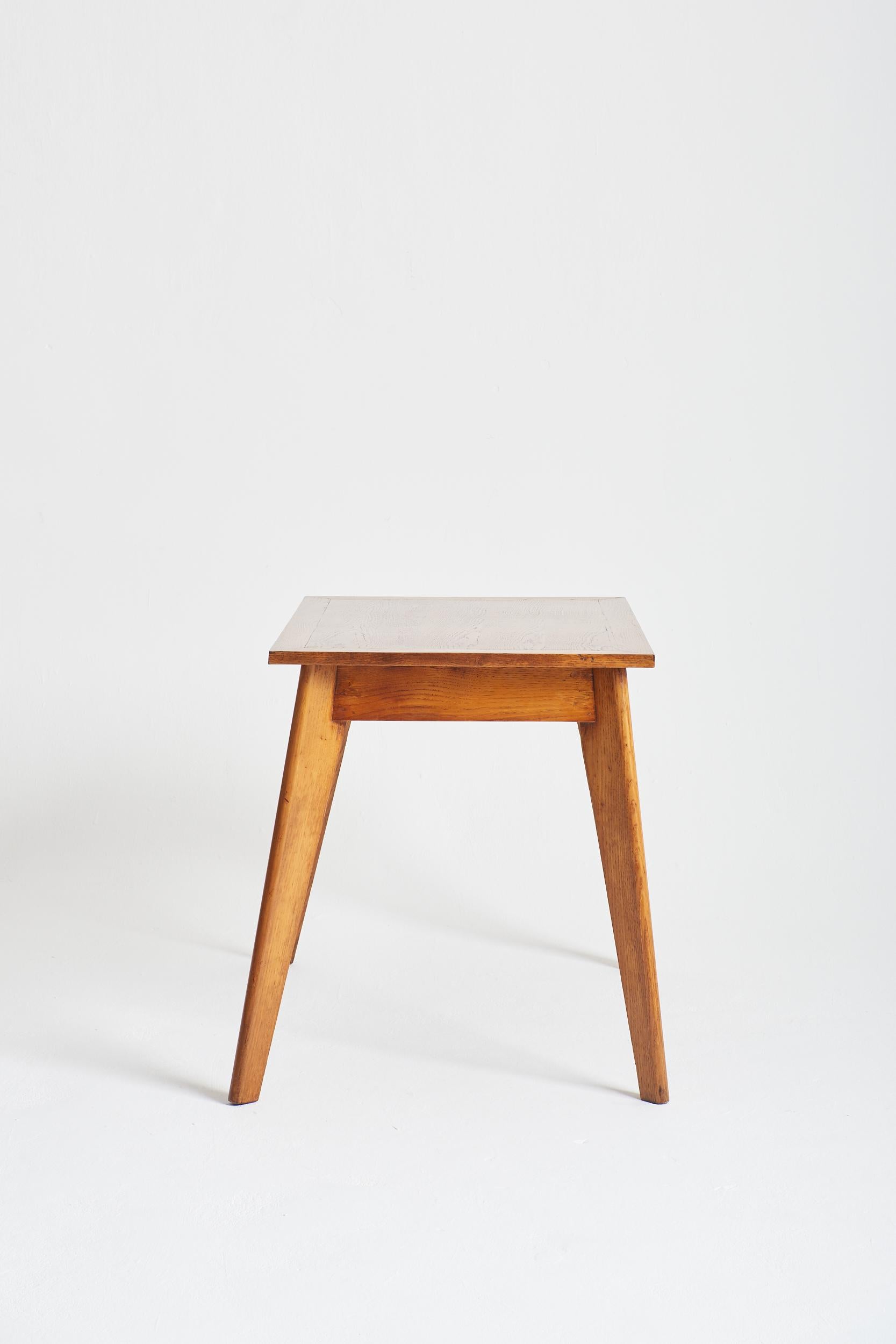 Oak Writting Table in the Manner of Jean Prouvé 1