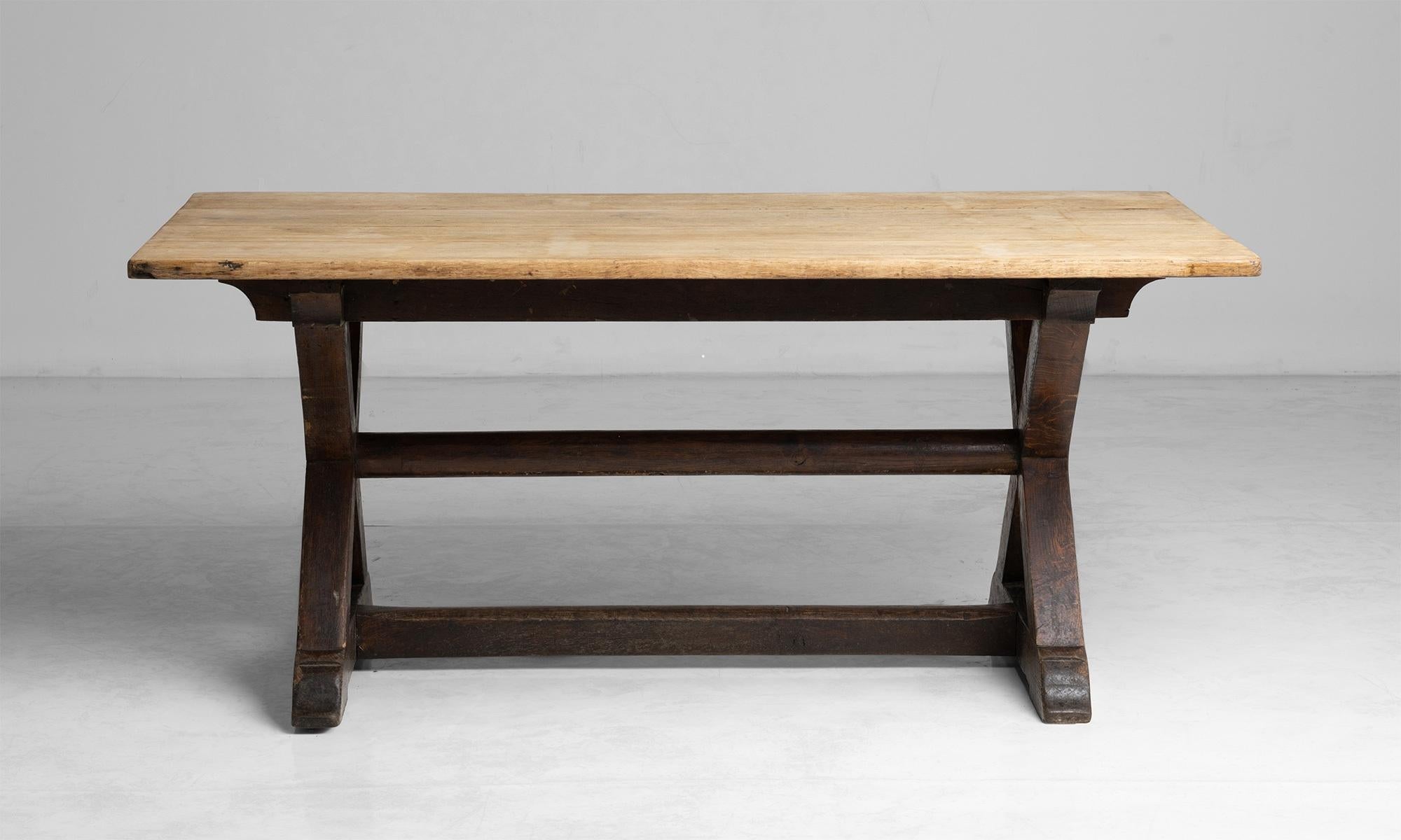 Oak X-Frame Table, England, circa 1890 In Good Condition In Culver City, CA