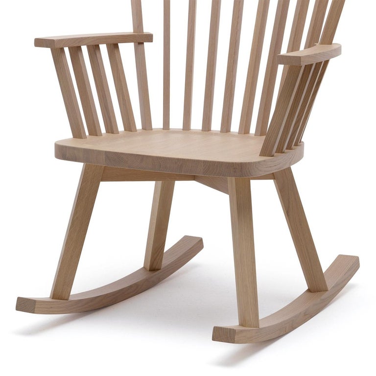 Oaky Rocking Chair For Sale at 1stDibs