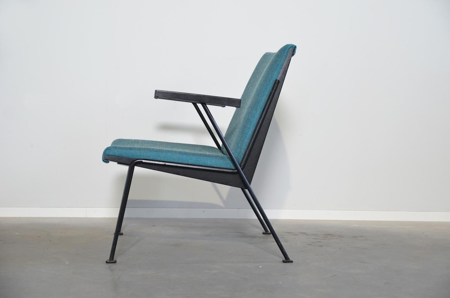 Wim Rietveld Oase Chair model 1401 for Dutch firm Gispen  In Good Condition In RHEEZERVEEN, Overijssel
