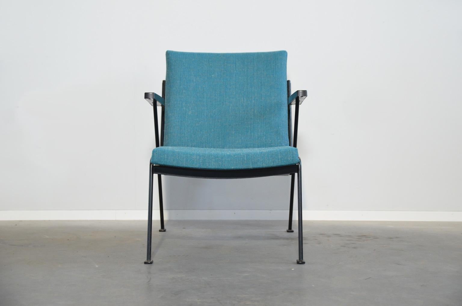 Mid-20th Century Wim Rietveld Oase Chair model 1401 for Dutch firm Gispen 