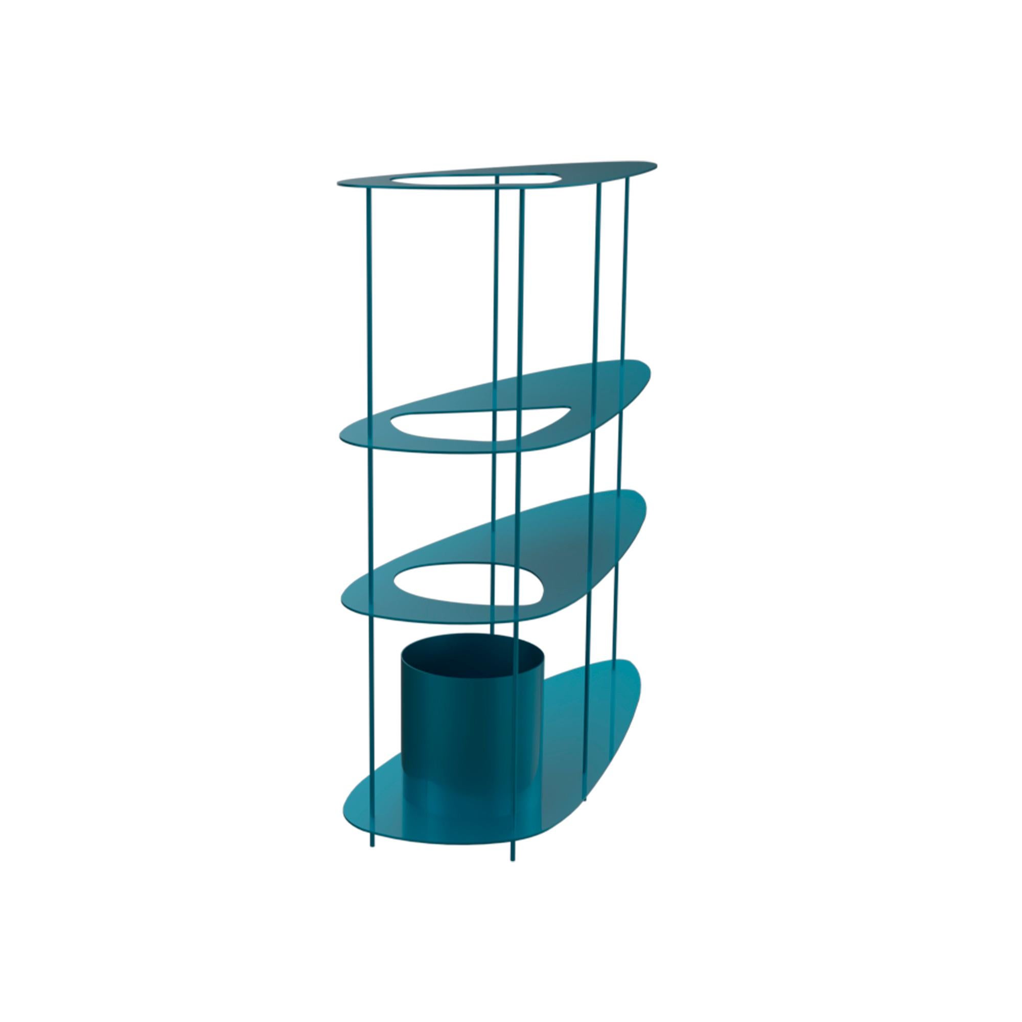 Oasi is a stunning aluminum sideboard with a design as decisive as it is a linear silhouette. Marked by sleek volumes in a teal-blue finish, the leaf-shaped shelves with irregular cutouts are arranged on four tiers, supported by five dainty rods. A