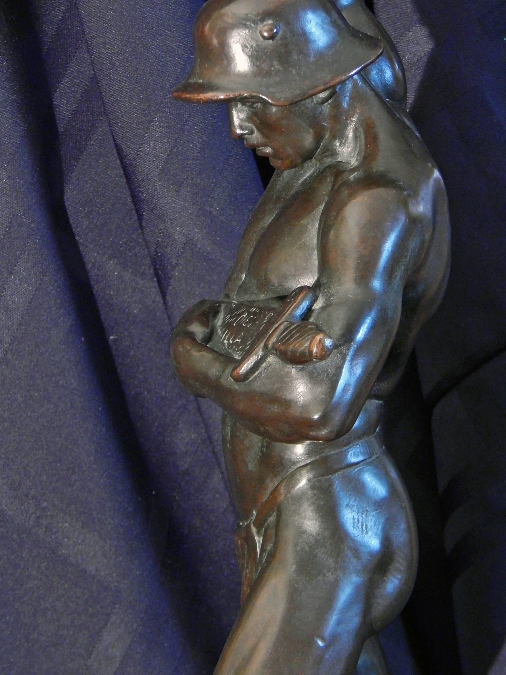 Sculpture de soldat nu de la République de Weimar « Hommage de loyauté », très rare, 1925 1