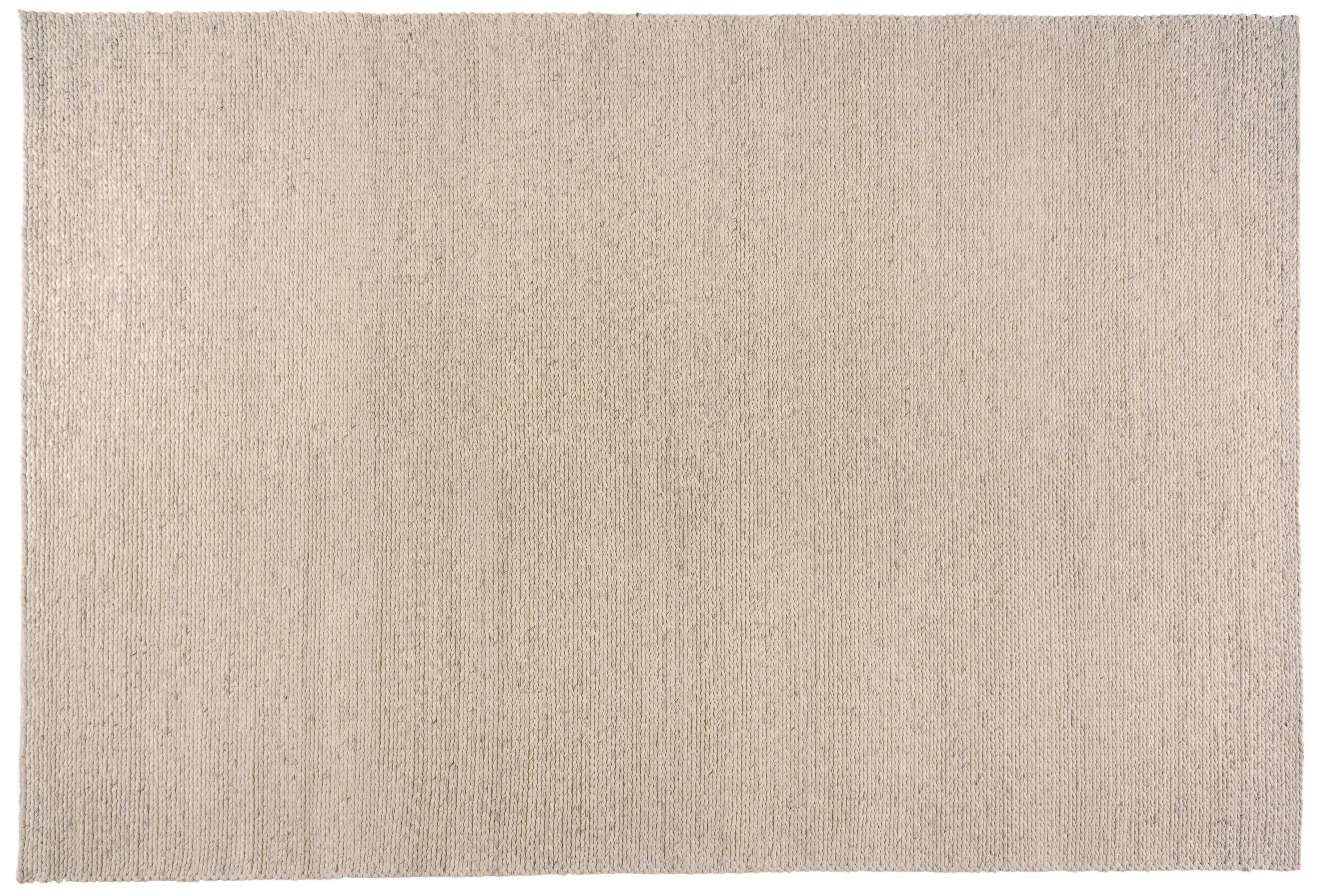 Oatmeal Braided Wool Area Rug In New Condition For Sale In Los Angeles, CA