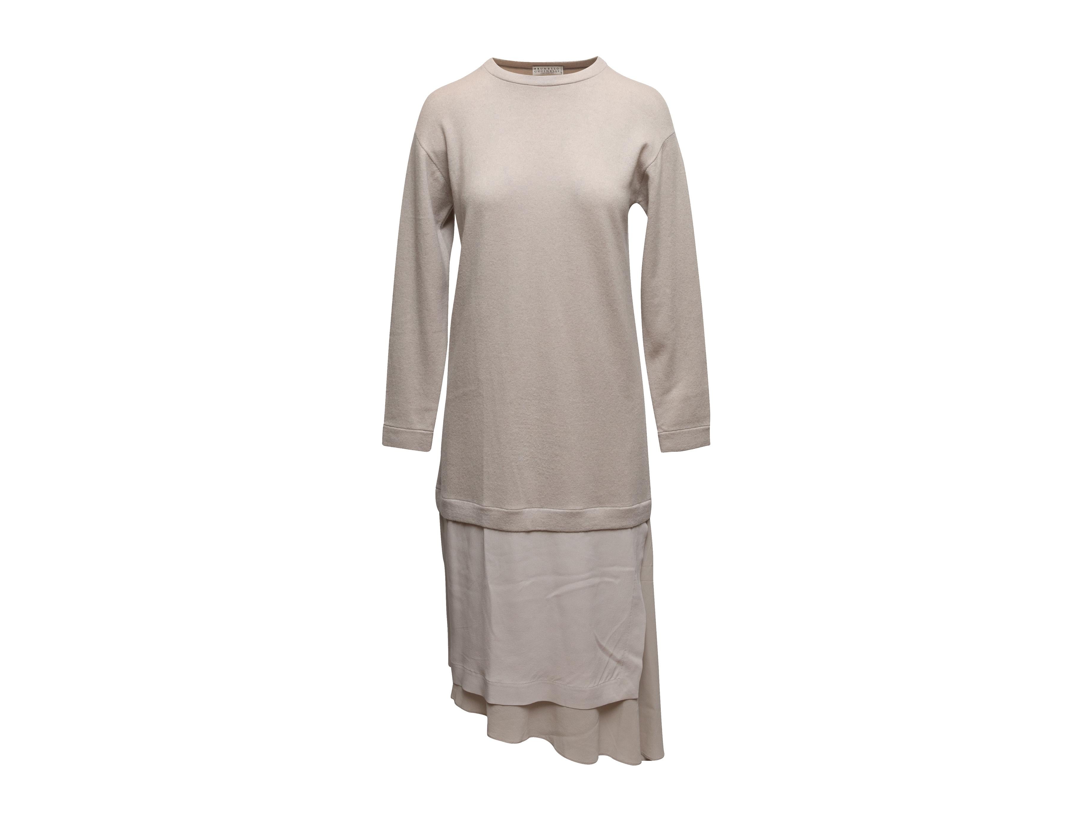 Oatmeal cashmere and silk layered dress by Brunello Cucinelli. Crew neck. Long sleeves. Asymmetrical hem. 38