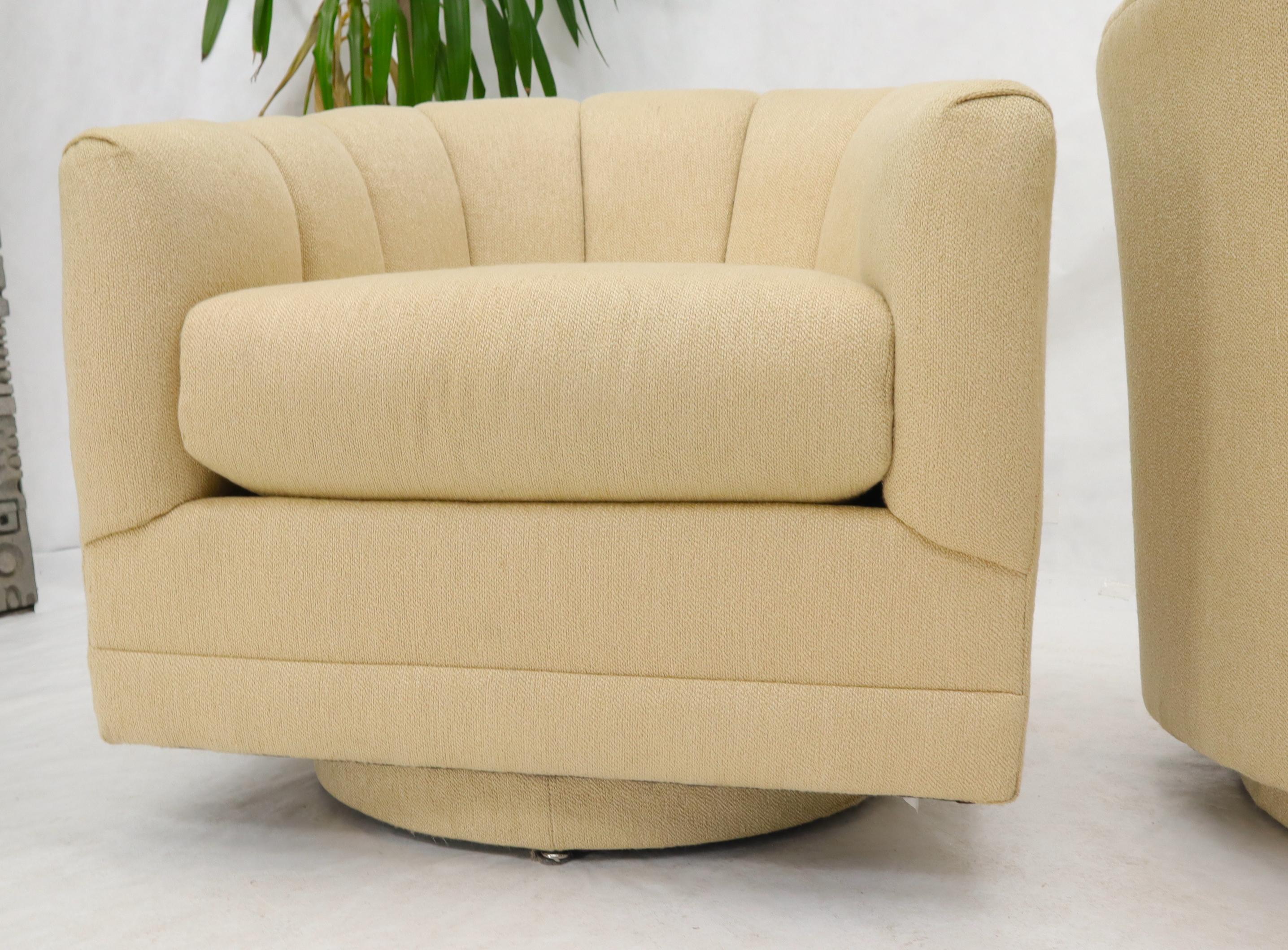 Oatmeal Type Fabric Scallop Barrel Back Lounge For Sale 2