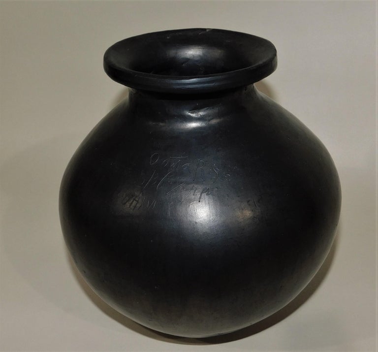 Oaxaca Mexico Large Black Art Pottery Vase Signed Dona Rosa at 1stDibs