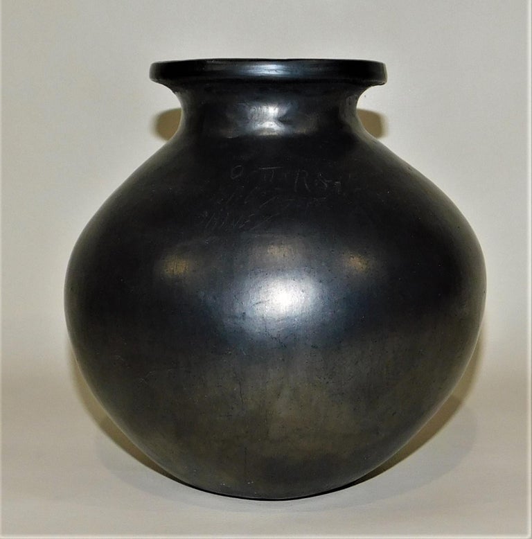 Oaxaca Mexico Large Black Art Pottery Vase Signed Dona Rosa at 1stDibs