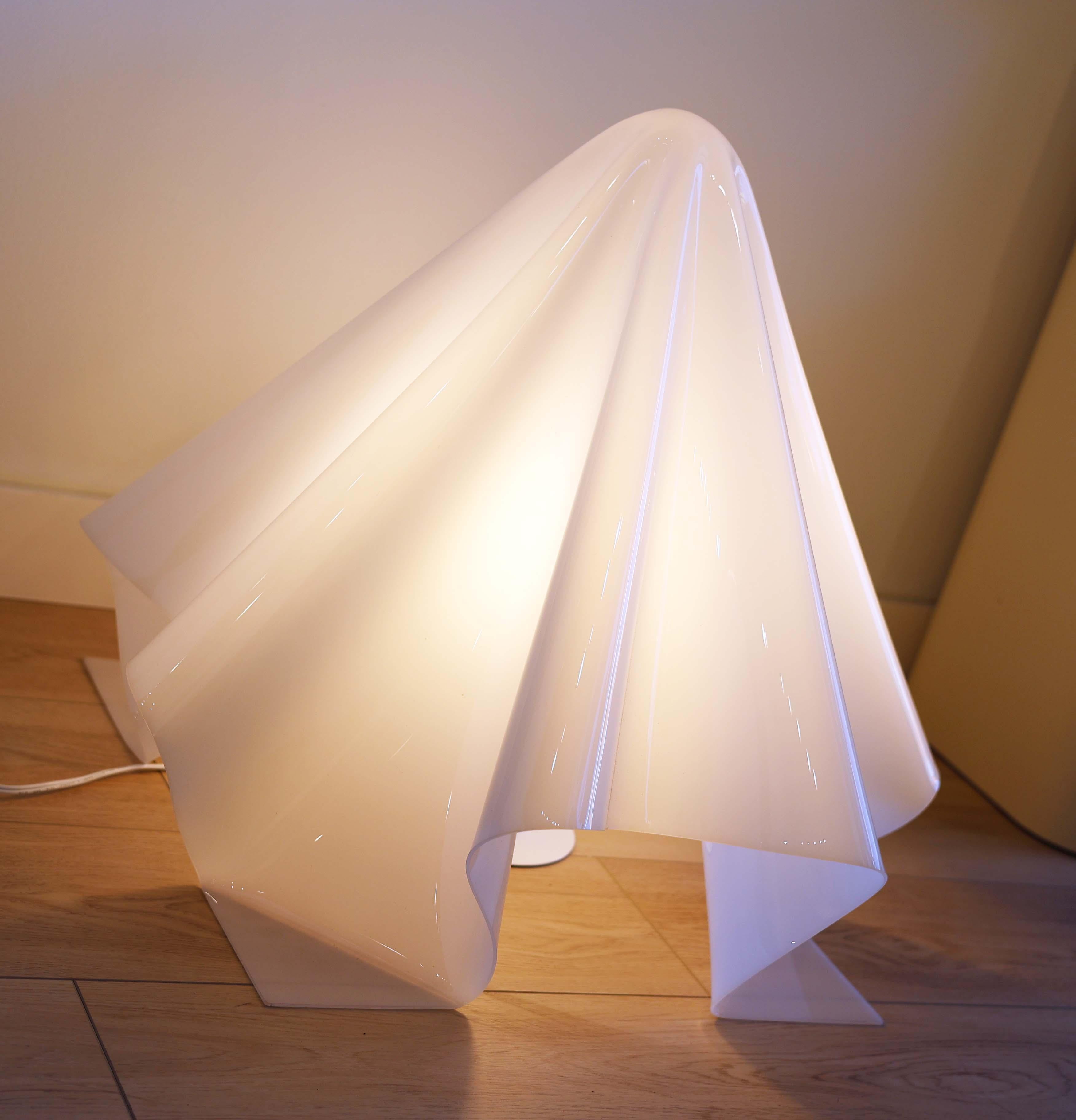 Postmoderne Oba-Q Ghost Lamp by Shiro Kuramata en vente