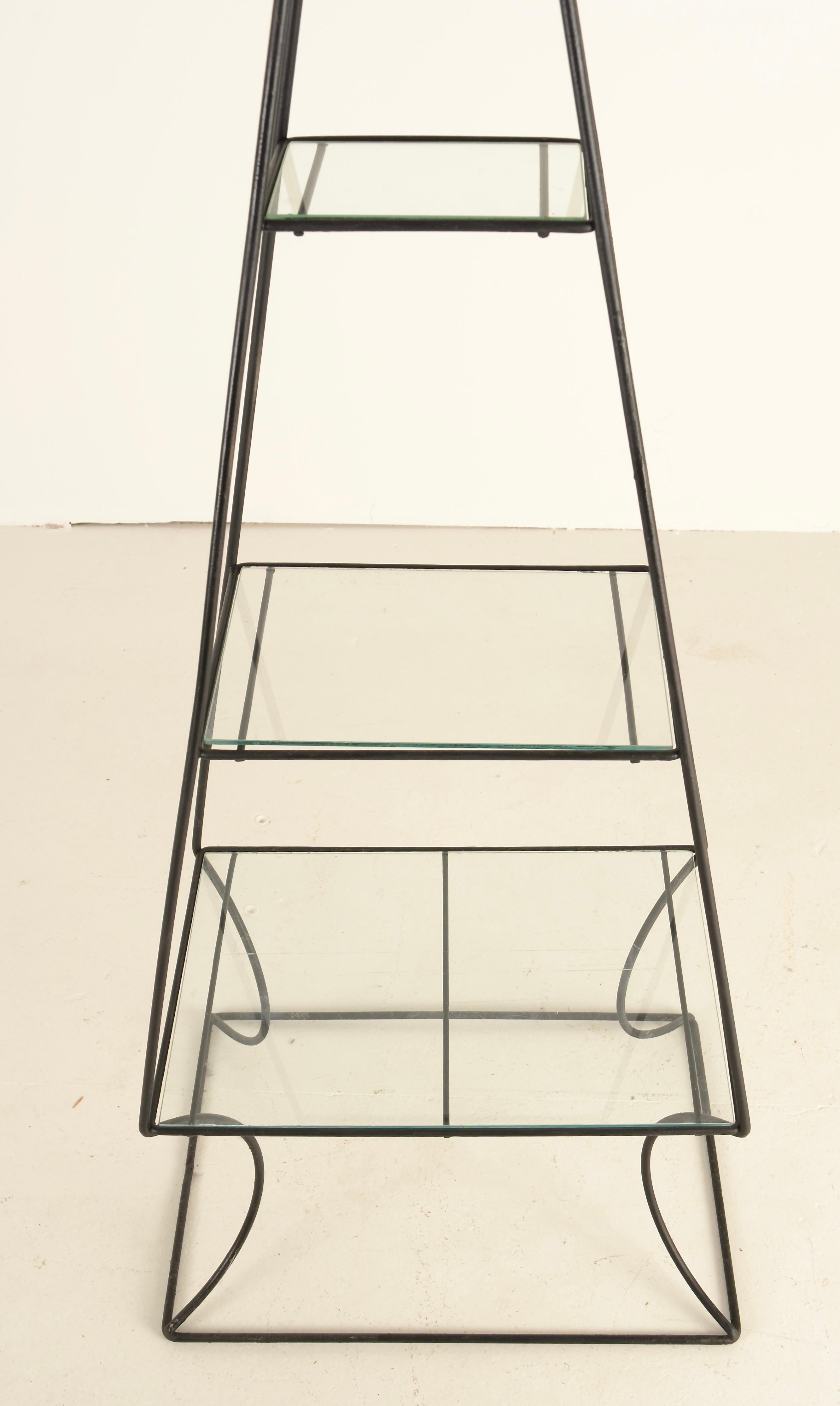 Obelisk Form Etagere, C 1970s In Good Condition For Sale In Norwalk, CT