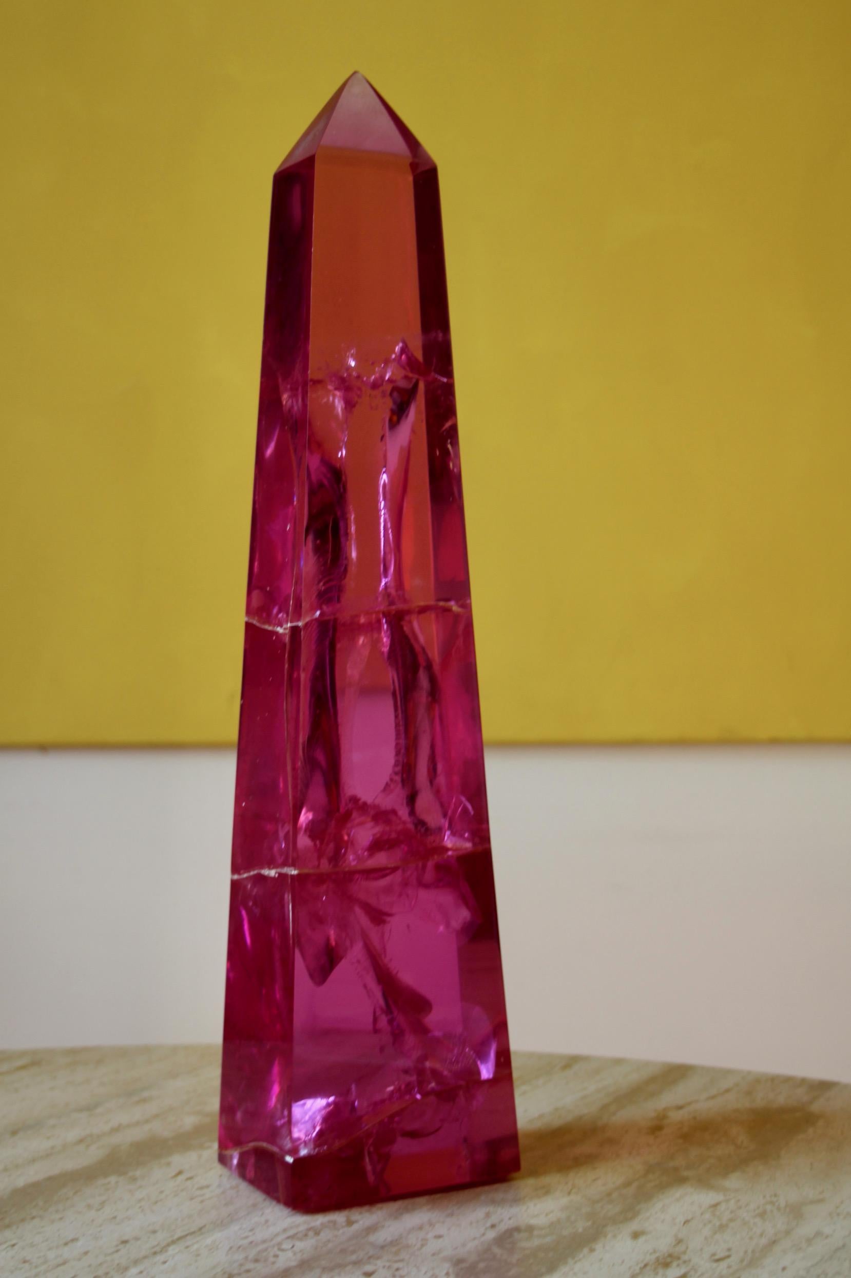 Obelisco de resina fractal Francés en venta
