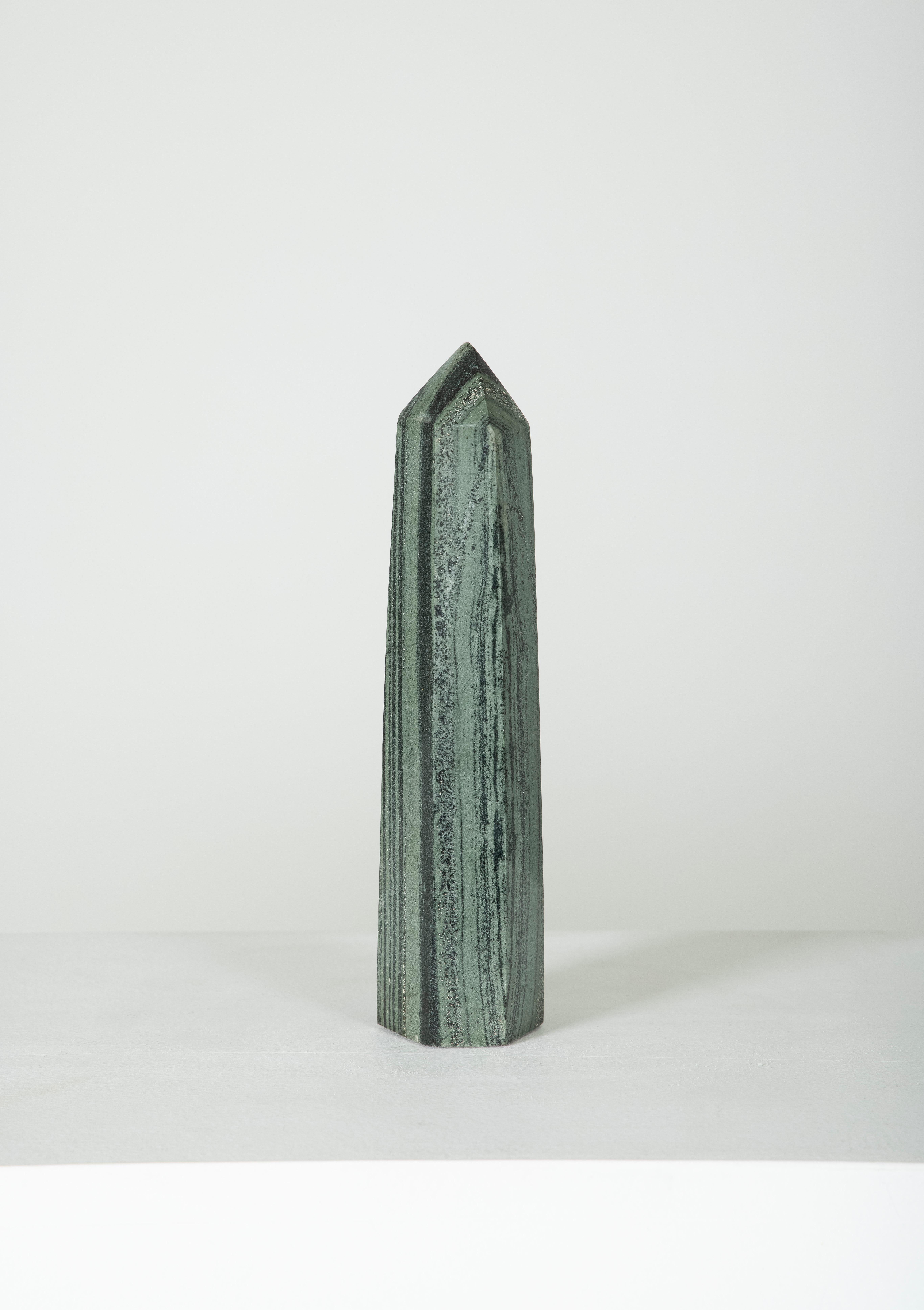 Obelisk Kambaba striped. Very good condition. Origin Madagascar. 1263.61 g.