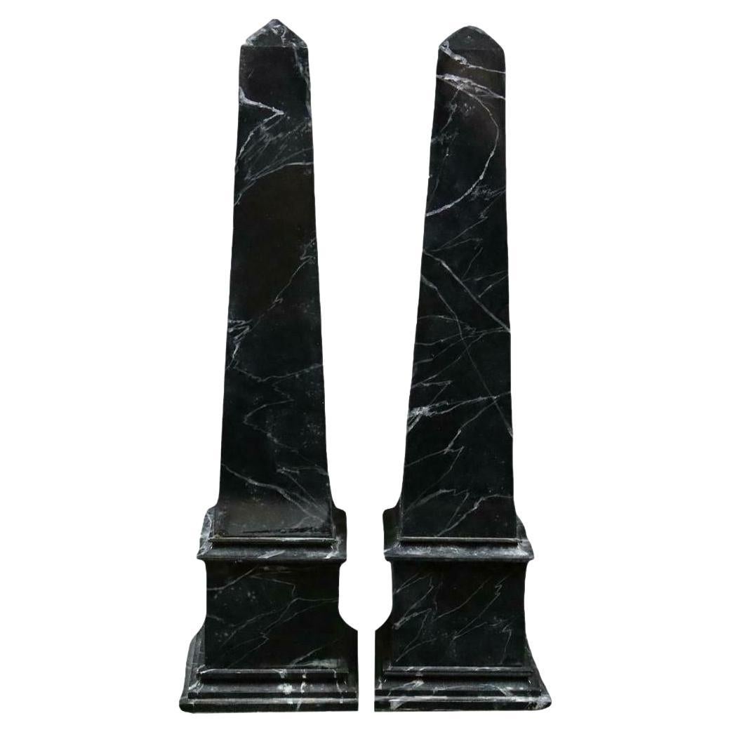 Obelisk-Skulptur aus marmoriertem Holz, Schwarz und Weiß, antik, Österreich, 1900er Jahre