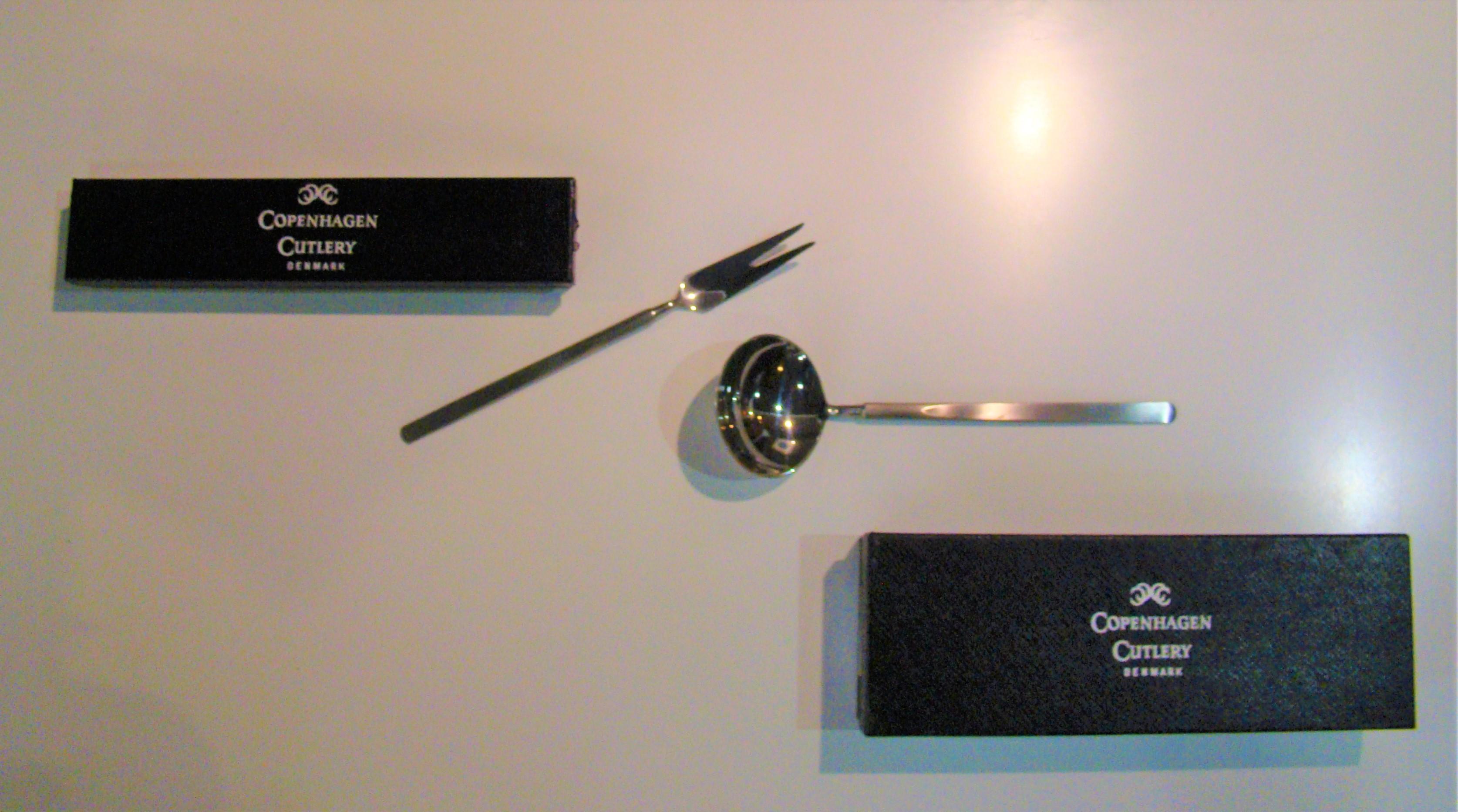 Obelisk Stainless Flatware by Erik Herlow for Copenhagen Cutlery Service for 8 For Sale 4