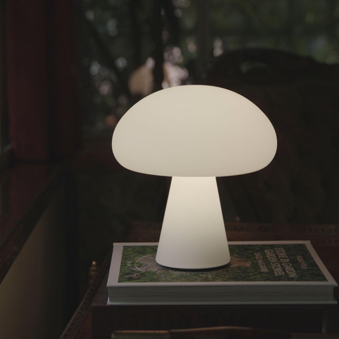 Lampe de bureau en verre « Obello » rechargeable de Bill Curry pour Gubi en vente 3