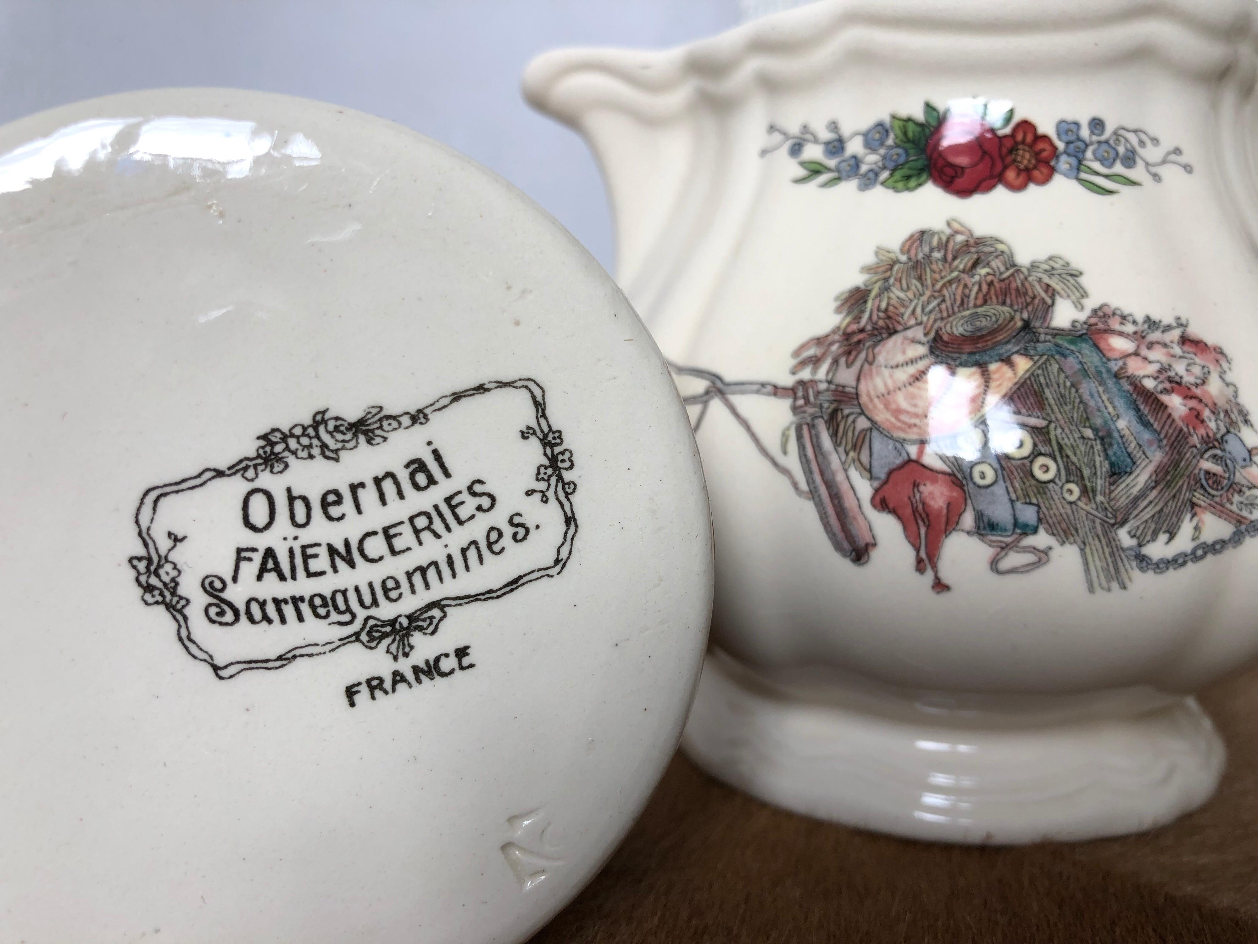 Hand-Carved Obernai France Sarreguemines Lorraine Milk and Sugar Spice Jar, circa 1950