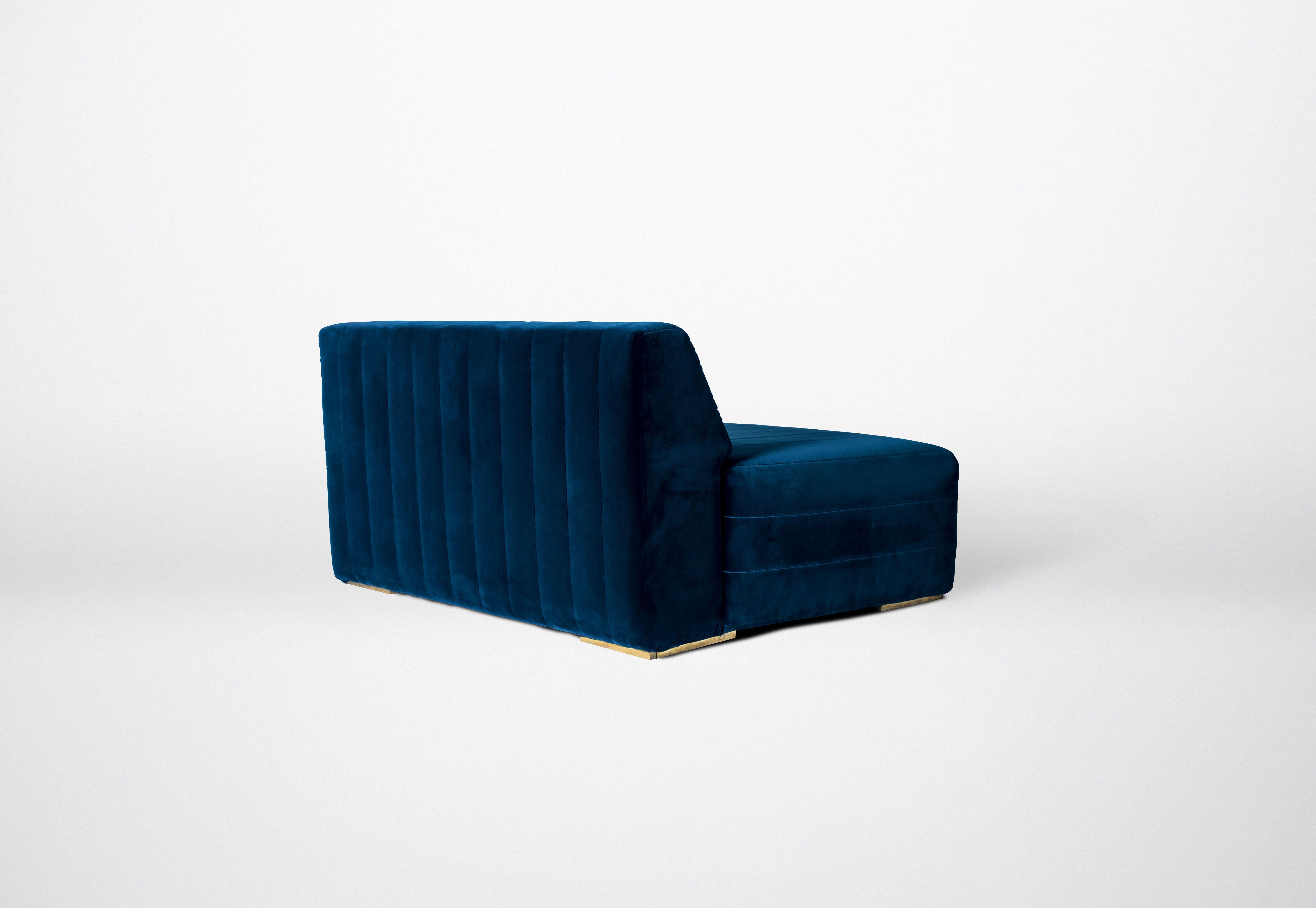 Oberon March Sofa von Atra Design (Messing) im Angebot