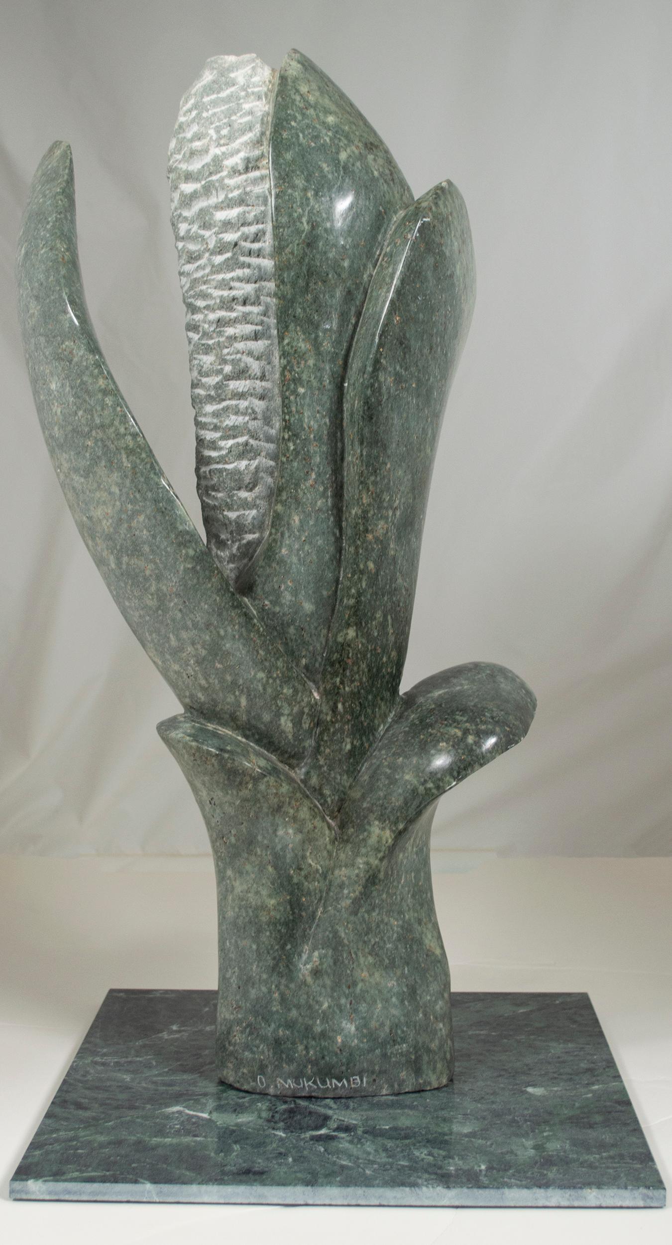 Sculpture originale Shona en pierre signée Obert Mukumbi en vente 2