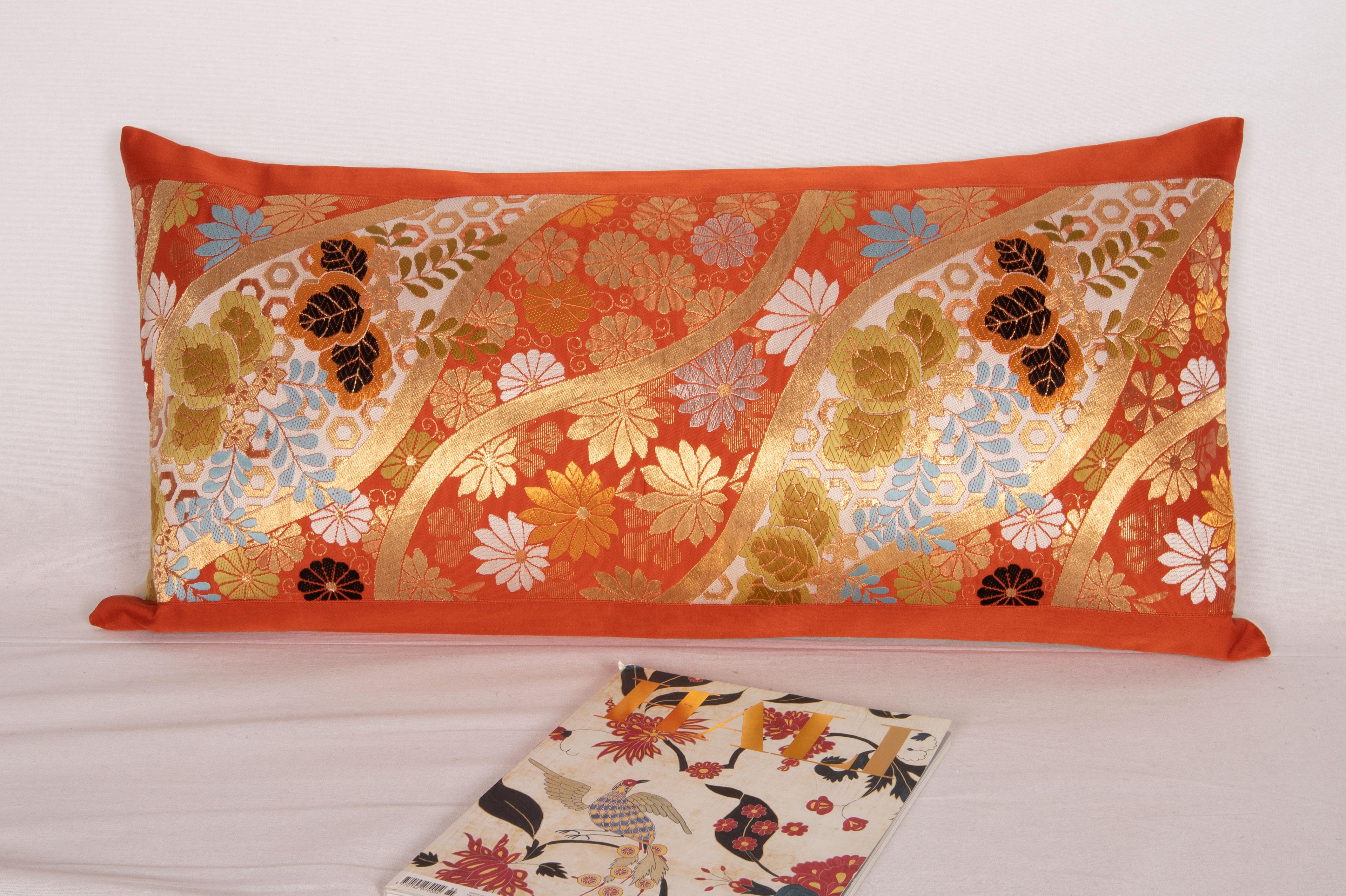 20ième siècle Housse d'oreiller Obi, Japon, milieu du 20e s. en vente