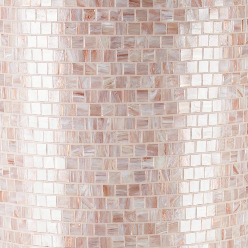 The Bisazza mosaic tiles, famous all over the world, meet the majestic dimension of VG pots, thereby creating a lovely collection, which is sophisticated and unique, able to transform any environment into authentic luxury, refined and extremely