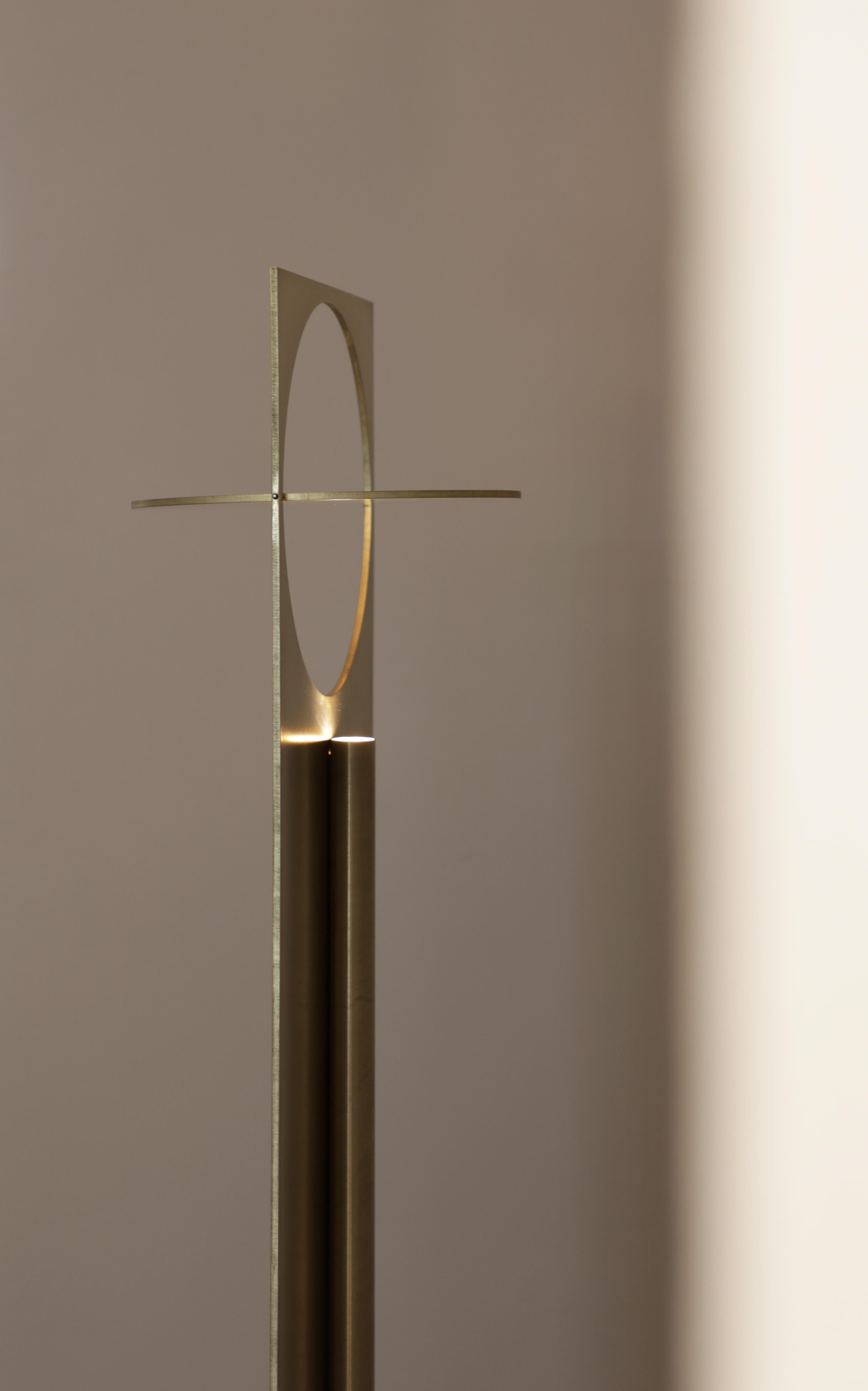  OBJ-01 Brass Floor Lamp by Manu Bano In New Condition For Sale In Geneve, CH