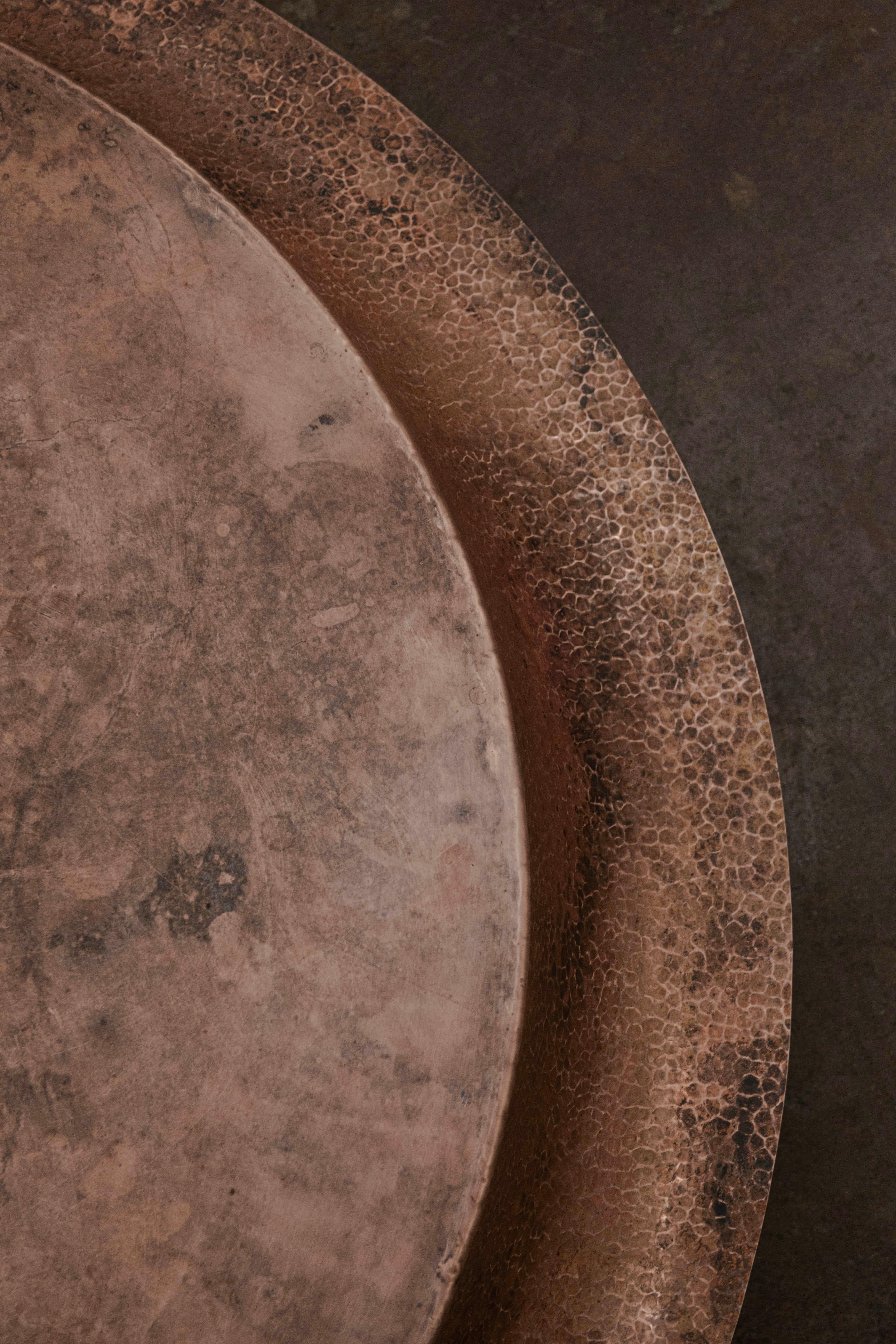 OBJ-06 Medium Copper Coffee Table by Manu Bano In New Condition For Sale In Geneve, CH