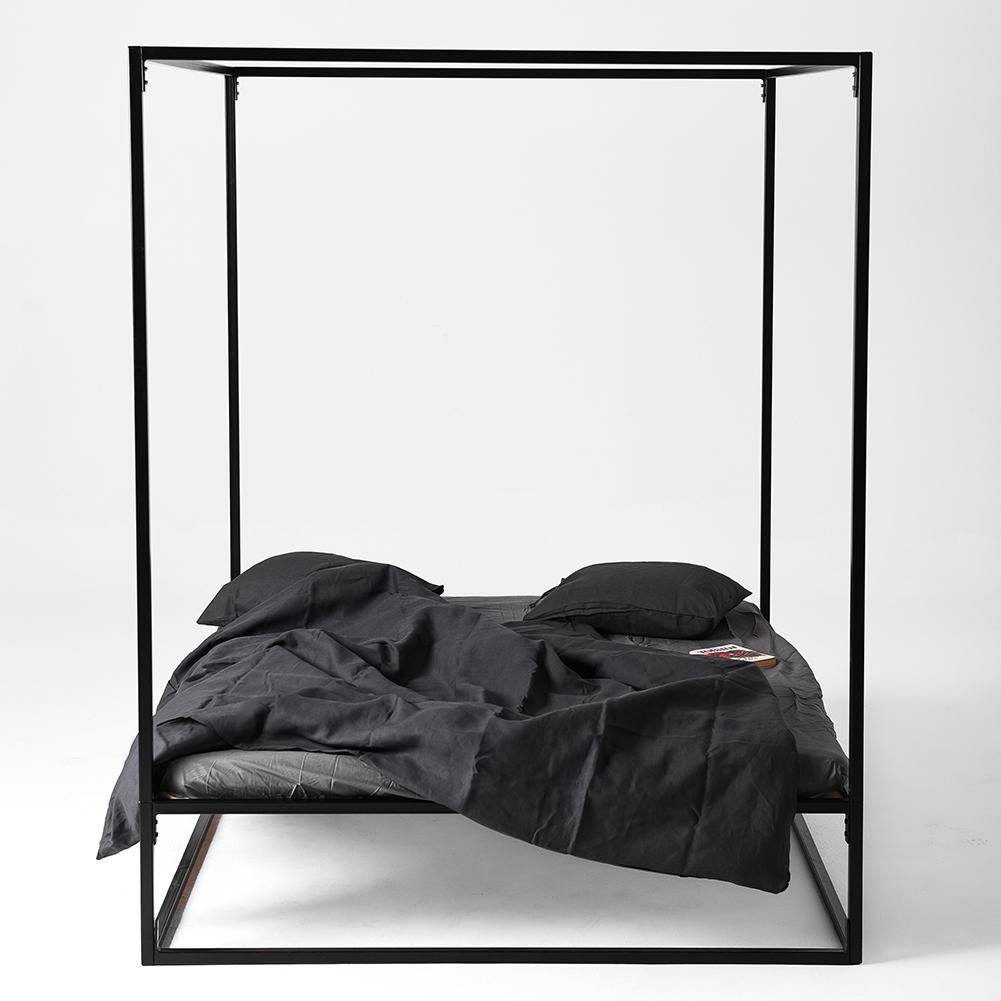 Das Bett von NG Design, Objekt 005 (Polnisch) im Angebot