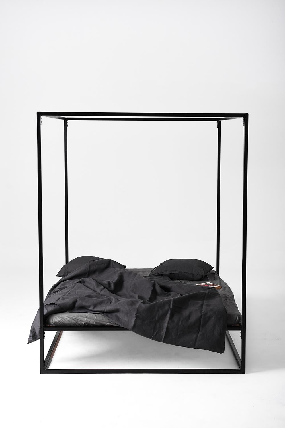 Das Bett von NG Design, Objekt 005 (Stahl) im Angebot