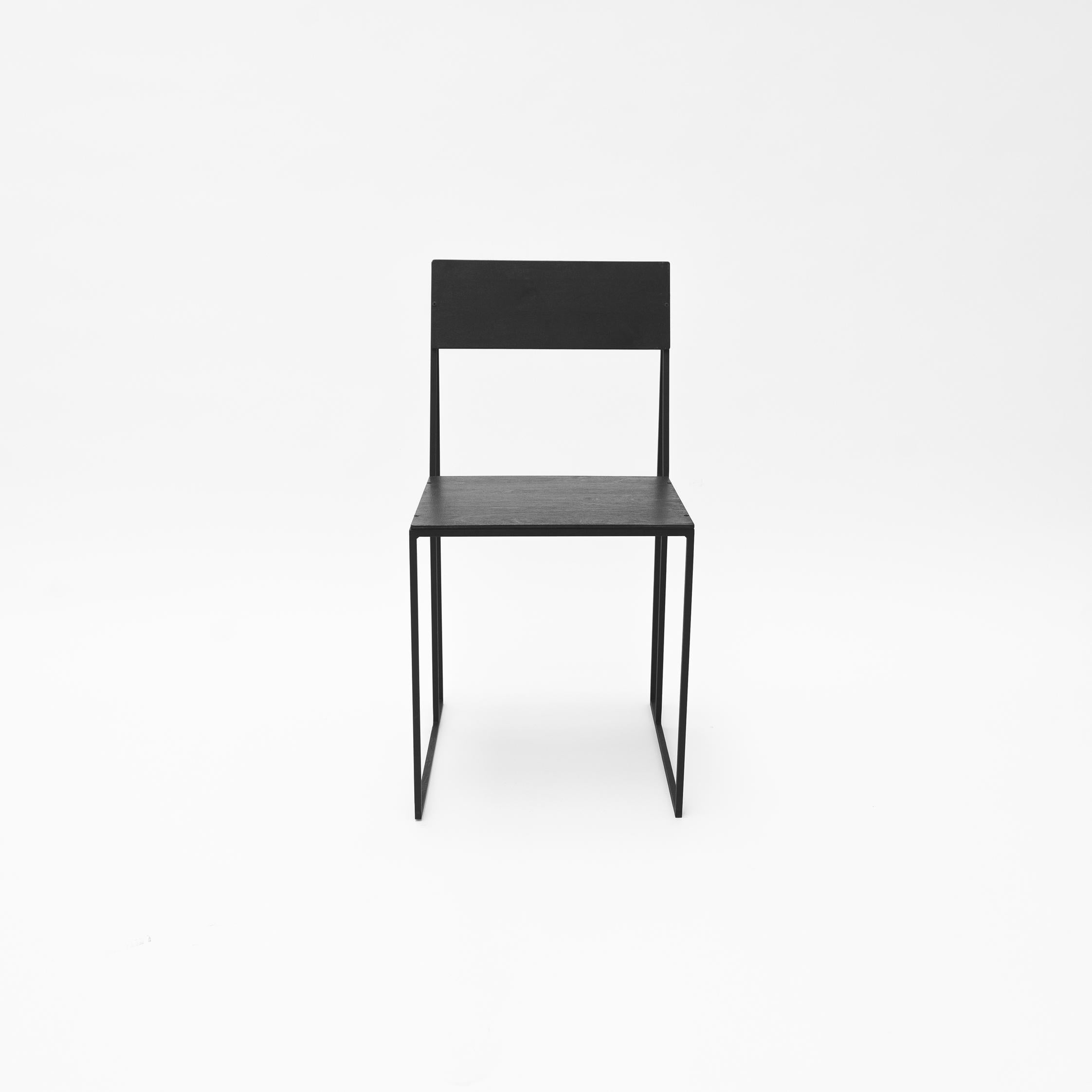 Sedia Object 045 di NG Design
Dimensioni: P45 x L42 x H81 cm
Materiali: Acciaio verniciato a polvere, Compensato.

Disponibile anche: Tutti gli oggetti sono disponibili in diversi materiali e colori su richiesta.

La sedia object045 è la