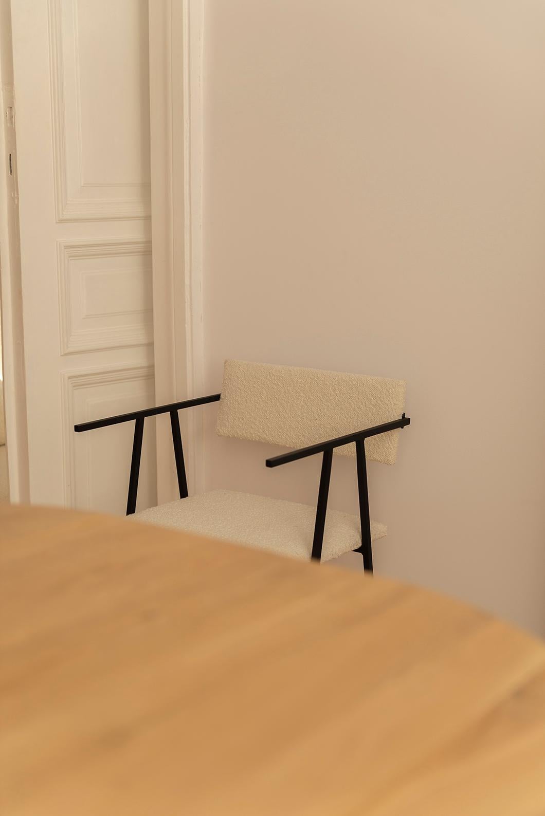 Grauer Stuhl 058 von NG Design mit Objektbezug im Angebot 2