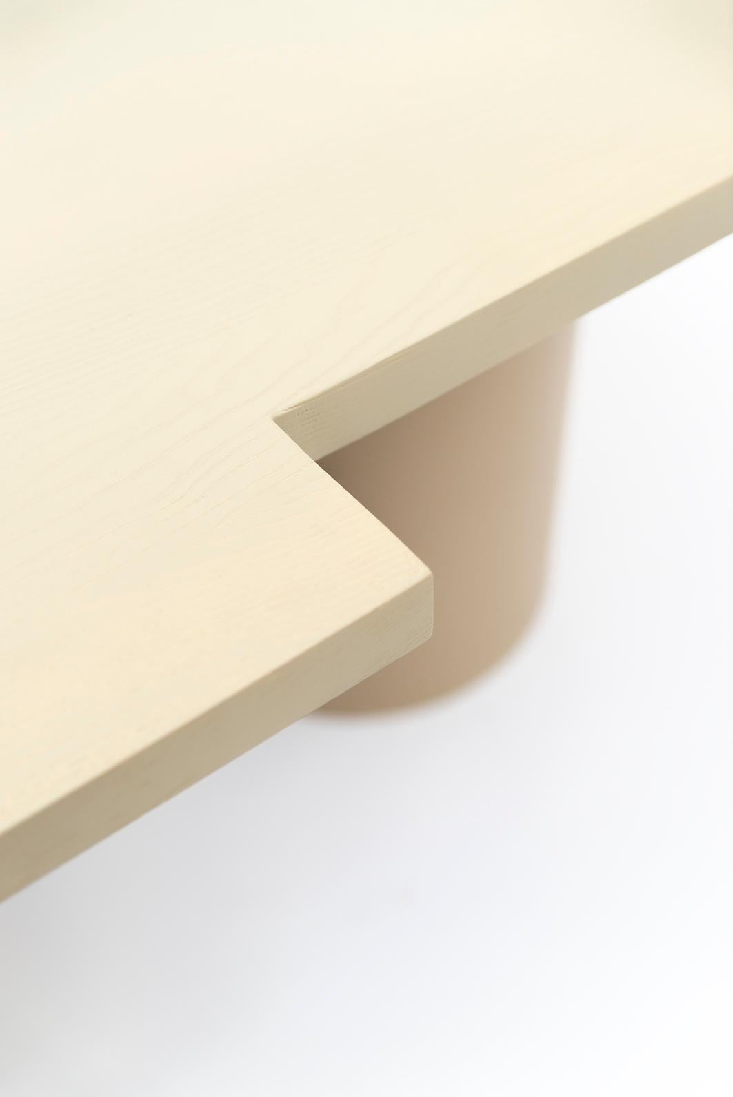 Objekt 098 Tisch von NG Design (Postmoderne) im Angebot