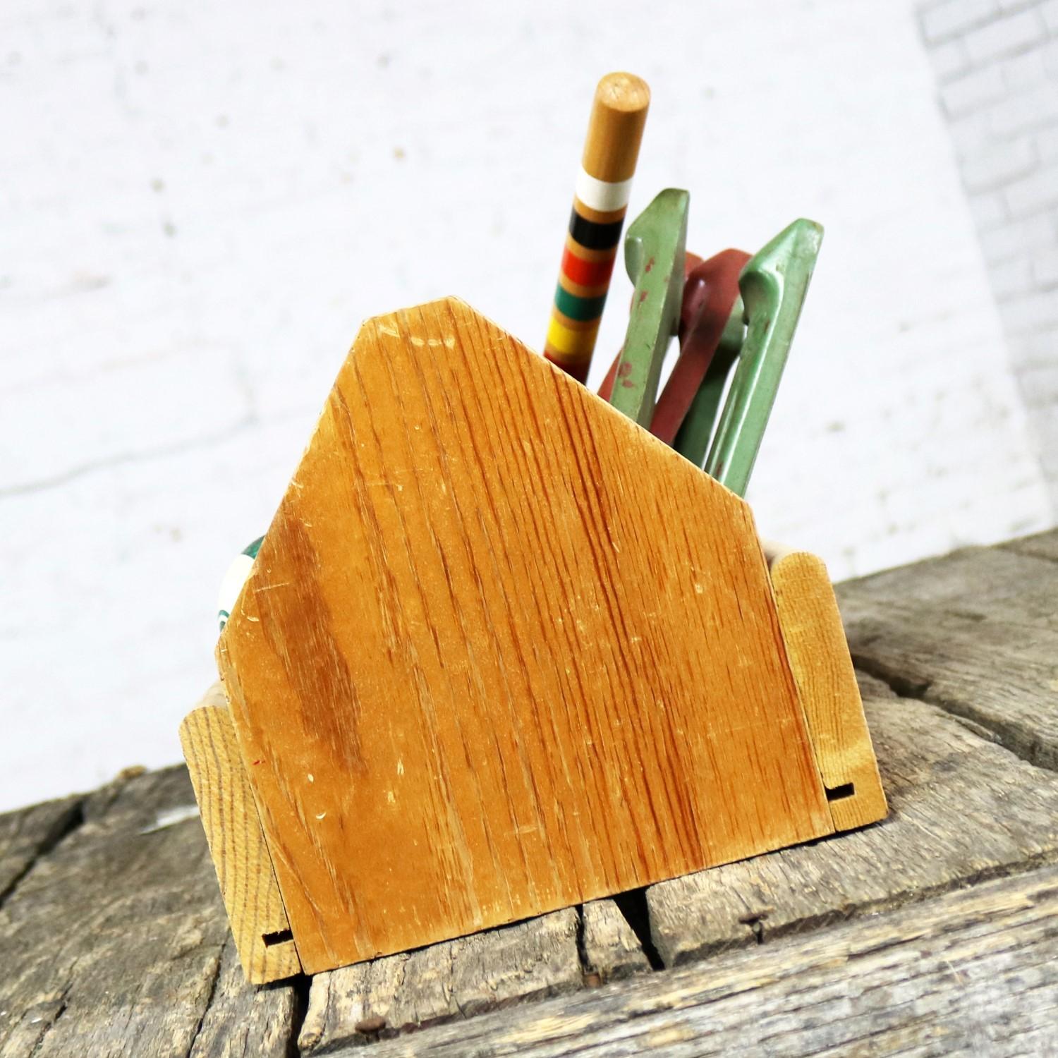 Objekt Object d Art Tafelaufsatz Junior Carpenter Kit Tool Box mit Kugeln und Hufeisen (amerikanisch) im Angebot