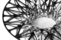 Objects for Objects #MT-T3-F-L Tavolo in acciaio inox lucidato a specchio di Zhoujie Zhang